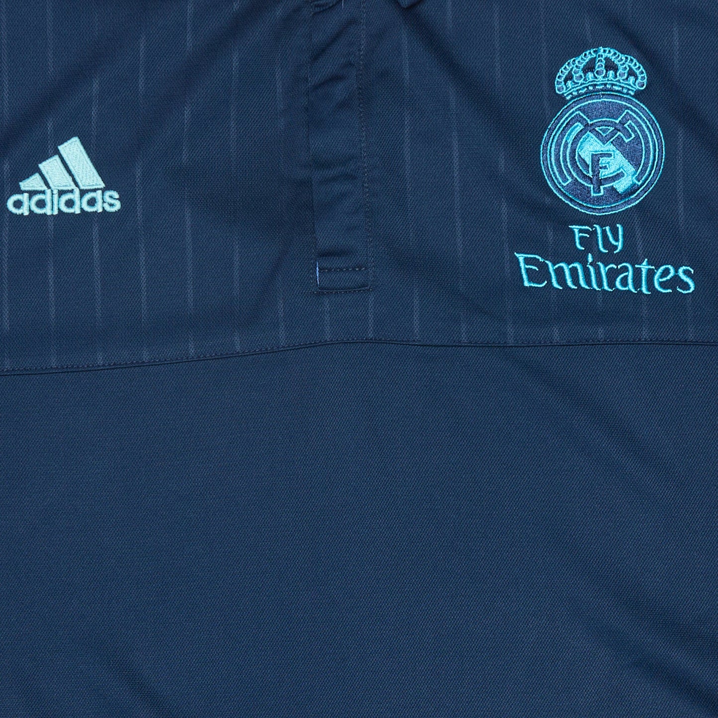 Real Madrid Football Shirt - L