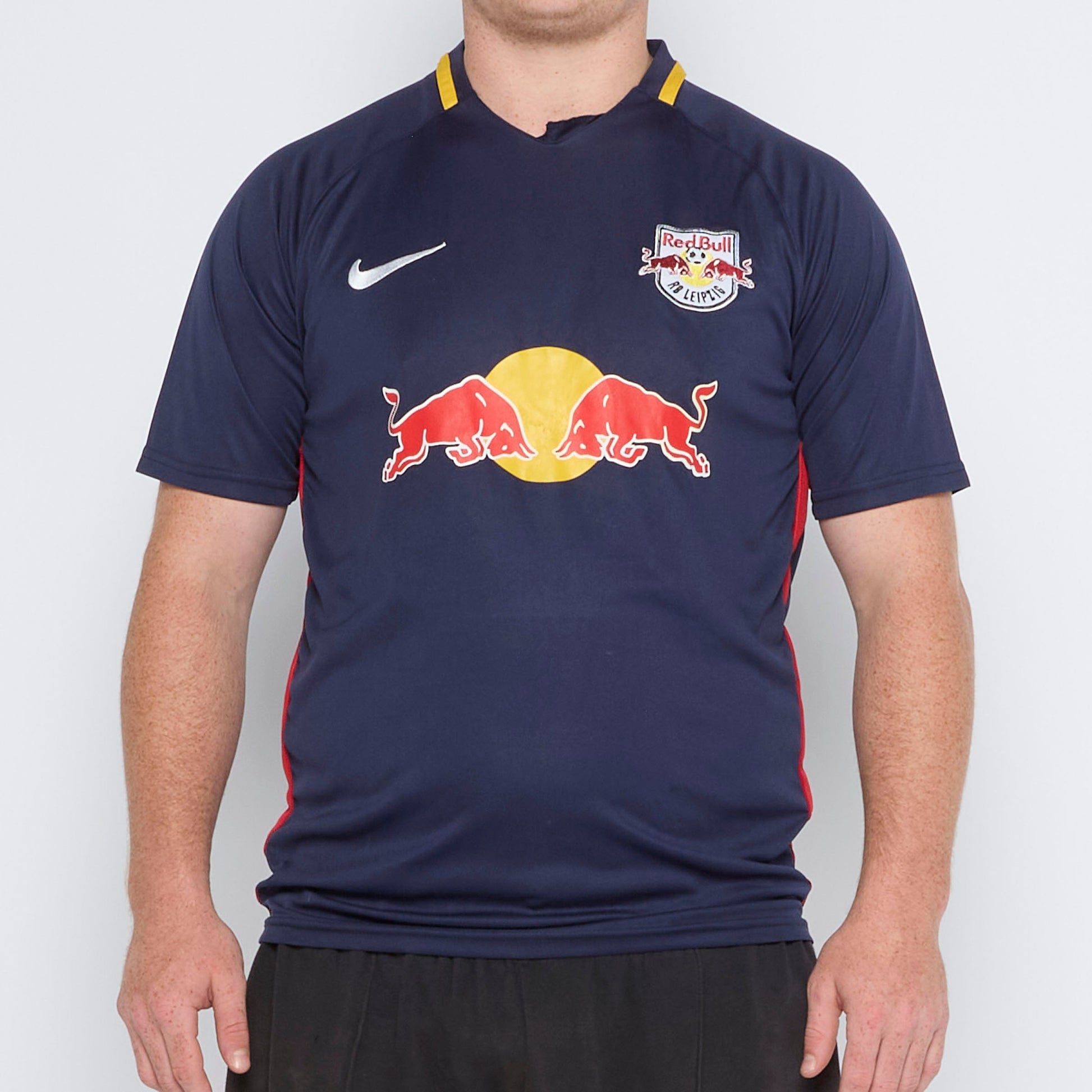 RB Leipzig Football Shirt - L