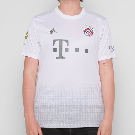 Bayern Munich Football Shirt - L