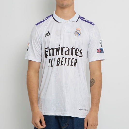 Real Madrid Logo Football Shirt - M