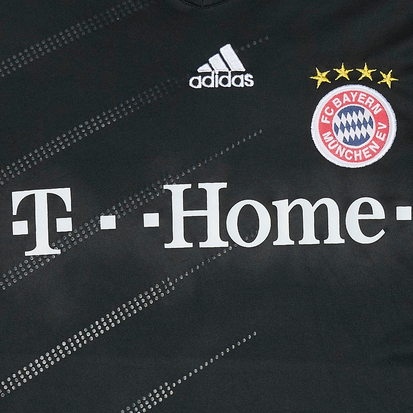 Bayern Munich Longsleeve Shirt - XL