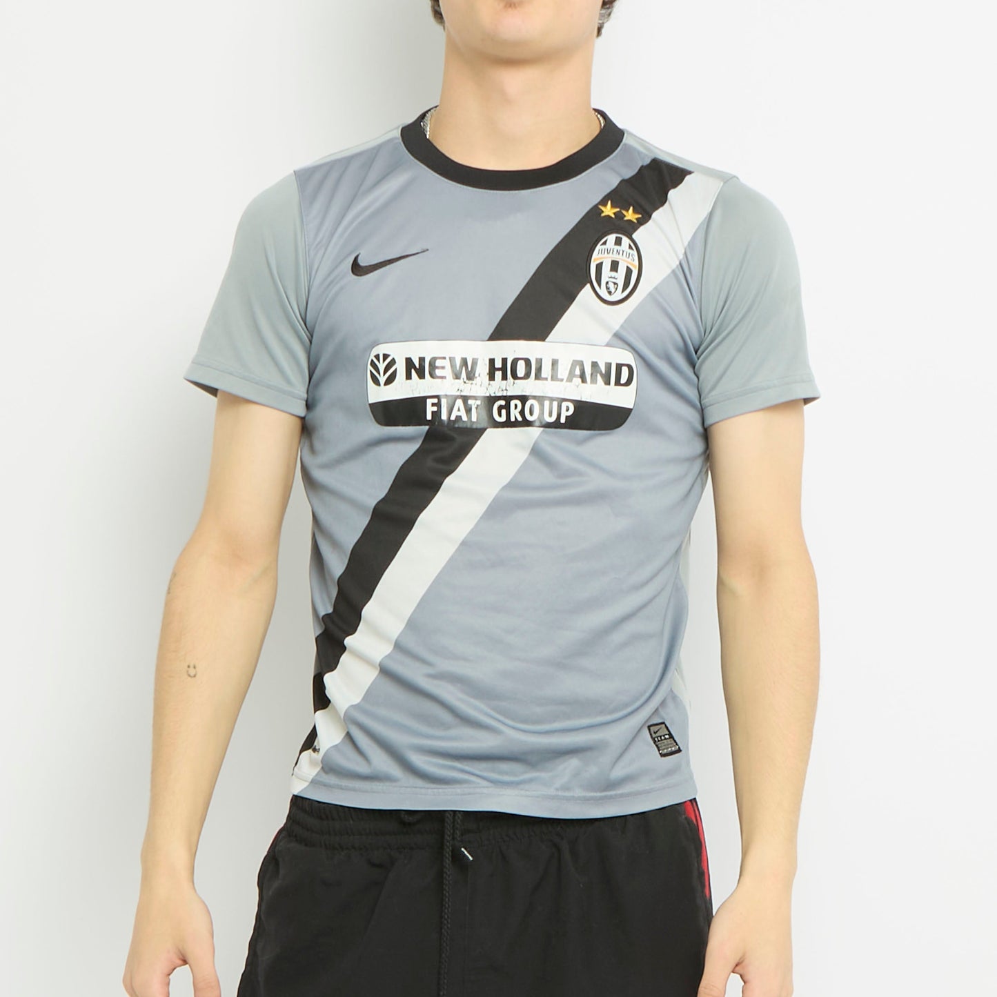 Nike Juventus Logo Football Shirt - XXS