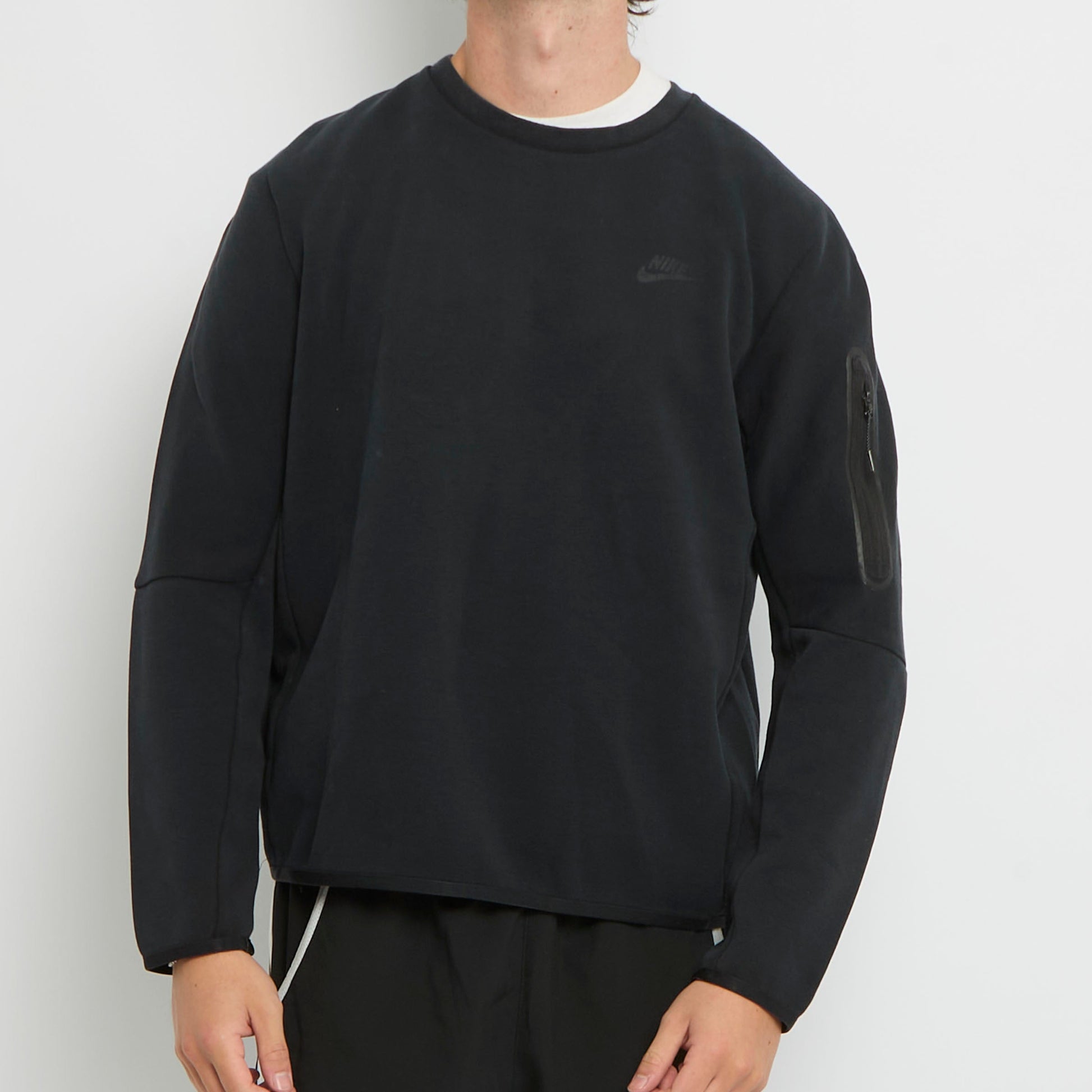 Nike Tech Fleece Crewneck Sweater - L