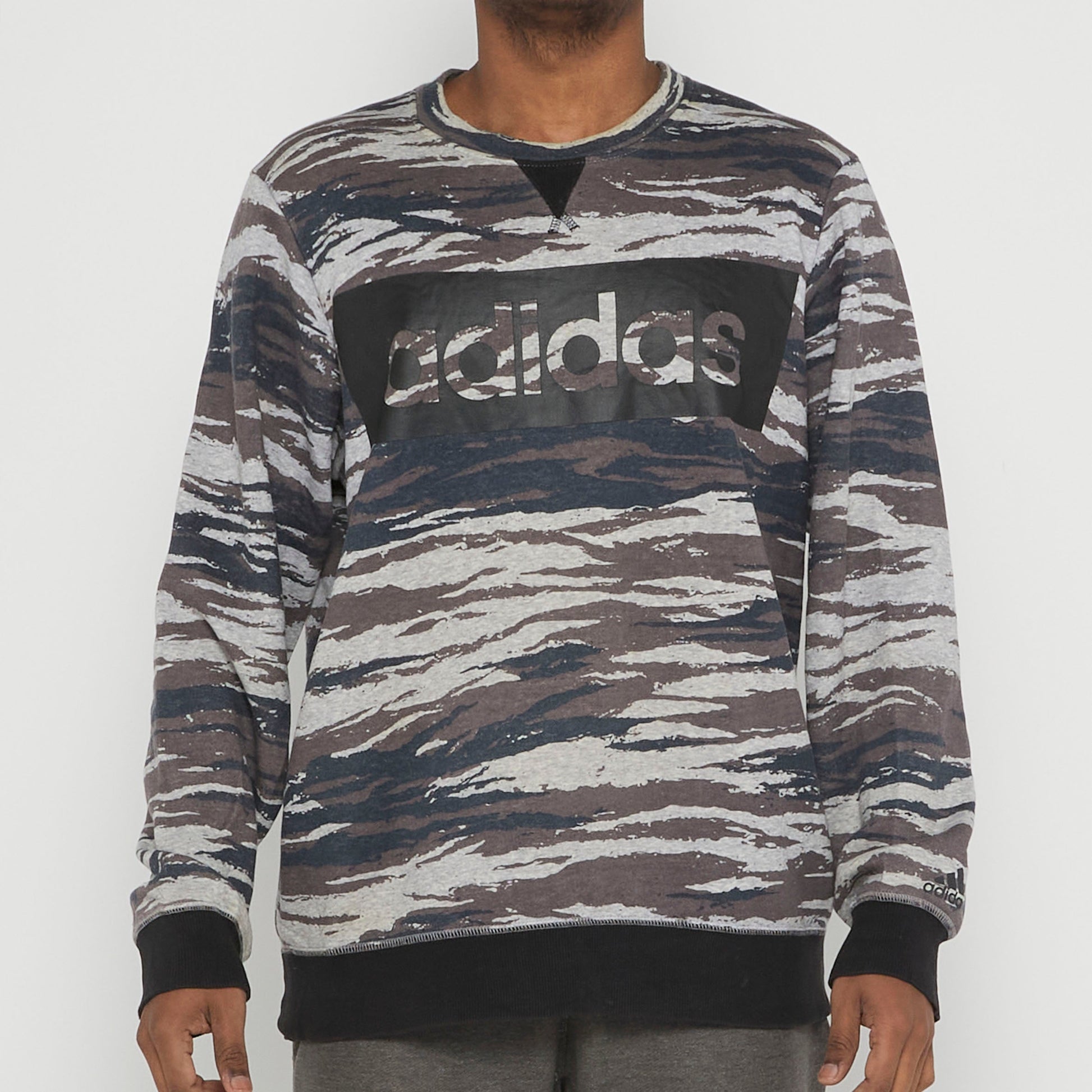 Adidas Crewneck - L