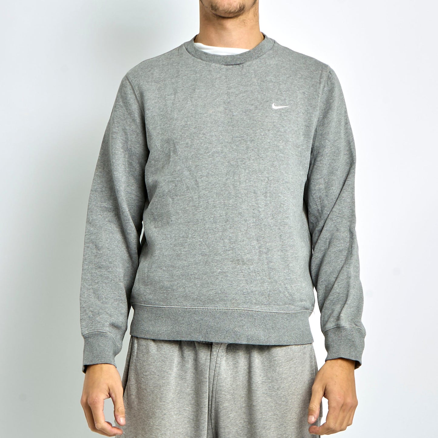 Nike Logo Embroided Crewneck Sweater - M