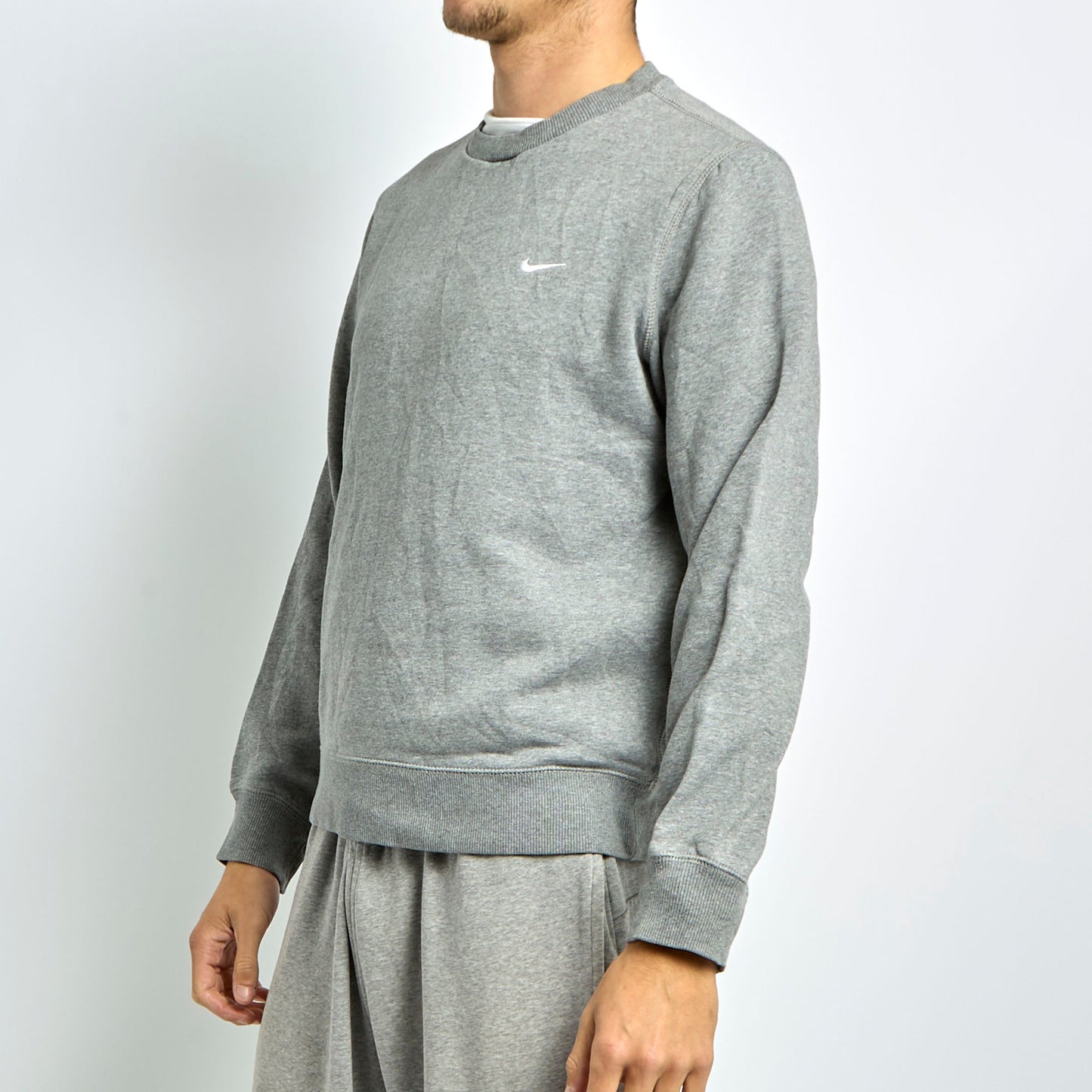 Nike Logo Embroided Crewneck Sweater - M