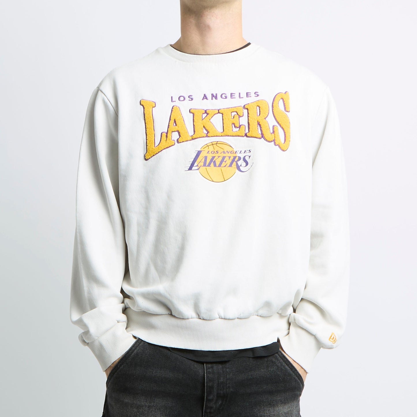 Lakers Crew Neck Jumper - M