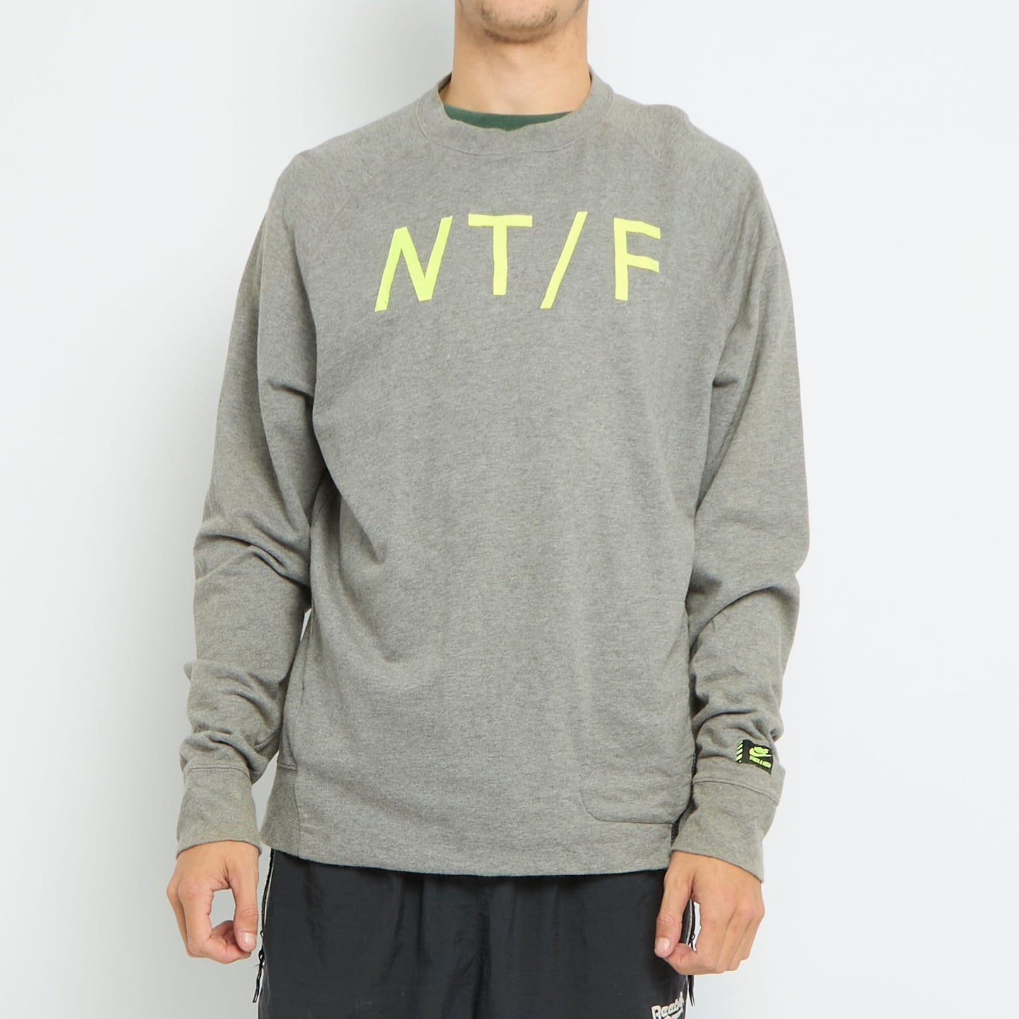 Nike Logo Crewneck Sweater - XL