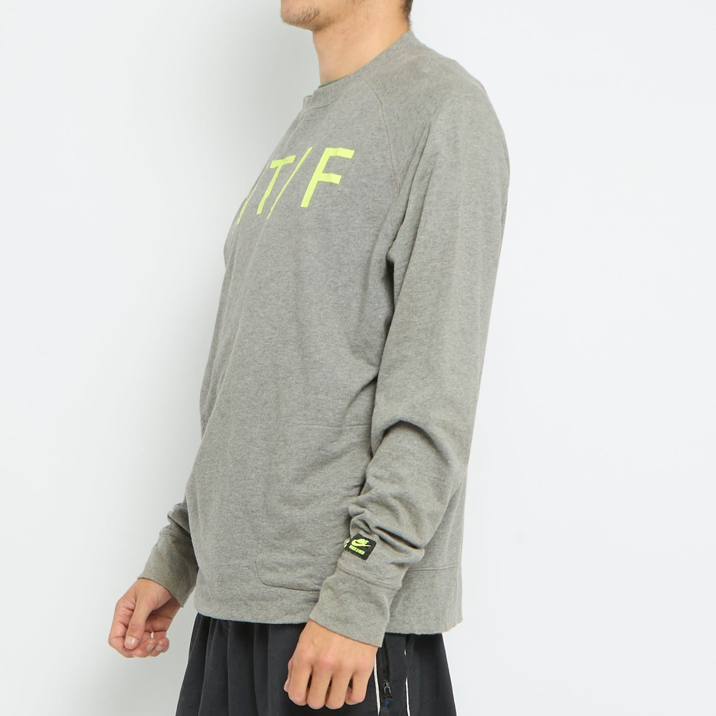 Nike Logo Crewneck Sweater - XL