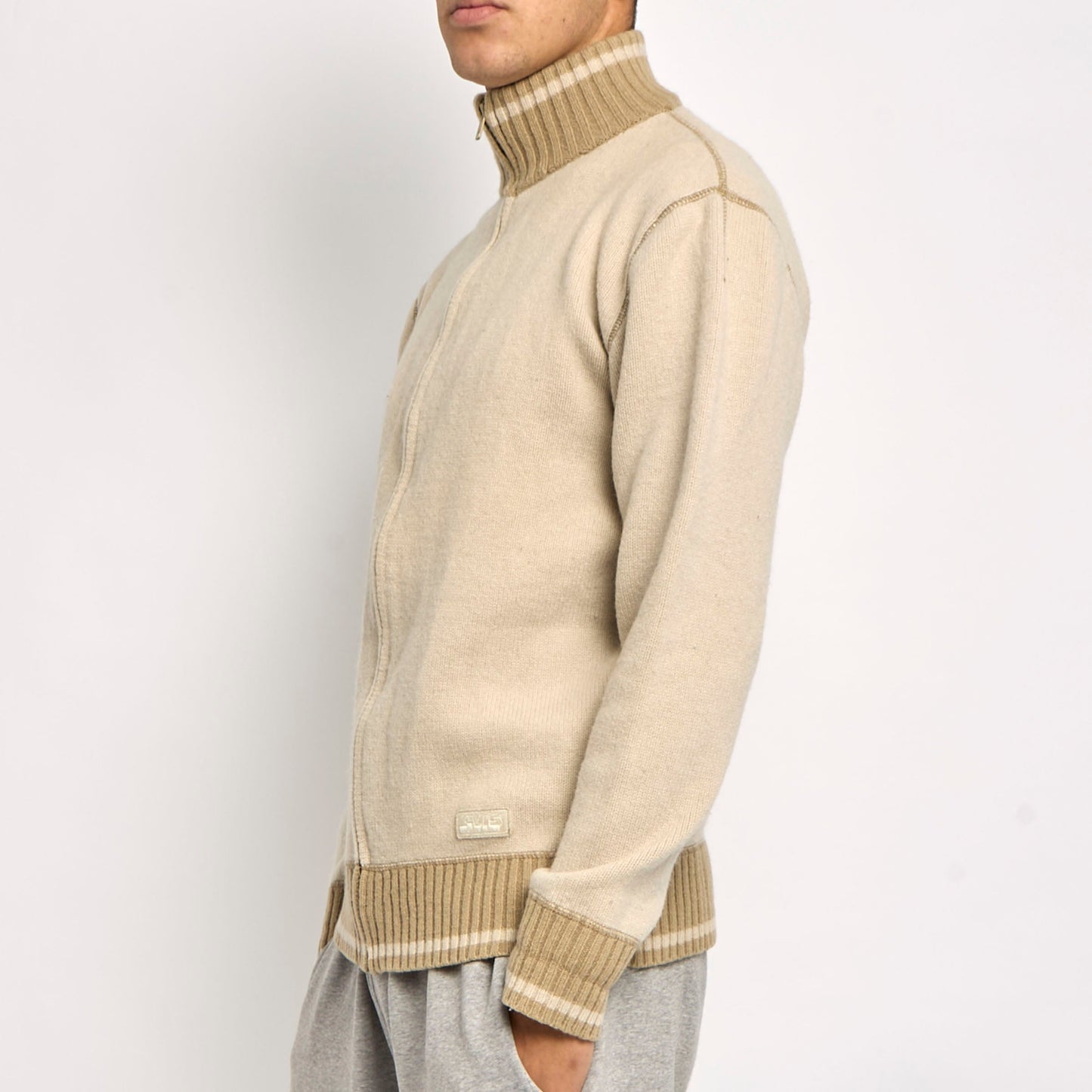 Levis-Turtleneck Zip Up Sweater - L