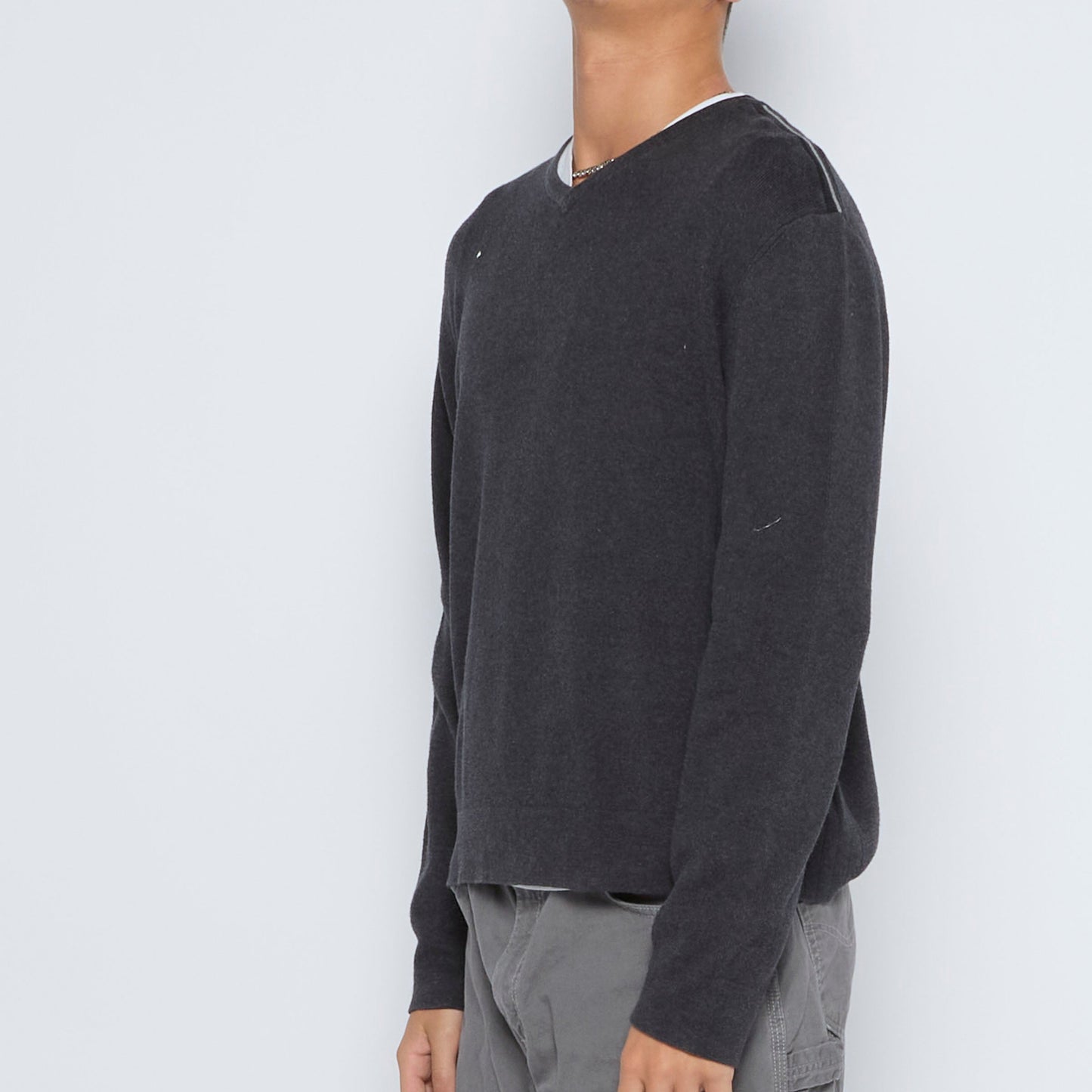 Calvin Klein V-Neck Sweater - L