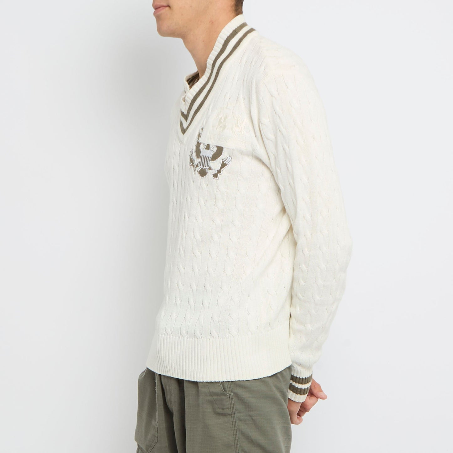 Cable Knit V-Neck Embroidered Sweater - L