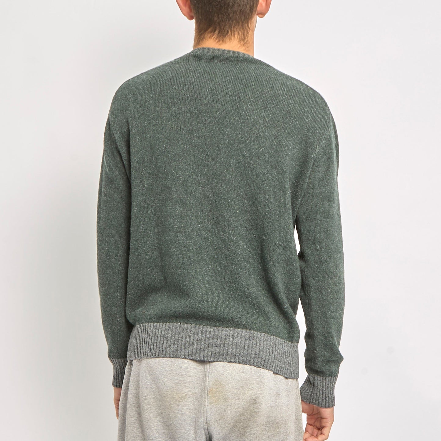 Fine Knitted Contrast Hem Sweater- M