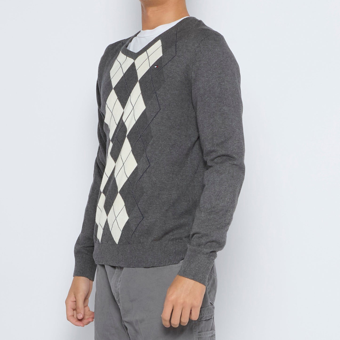 Tommy Hilfiger Diamond V-Neck Sweater - M