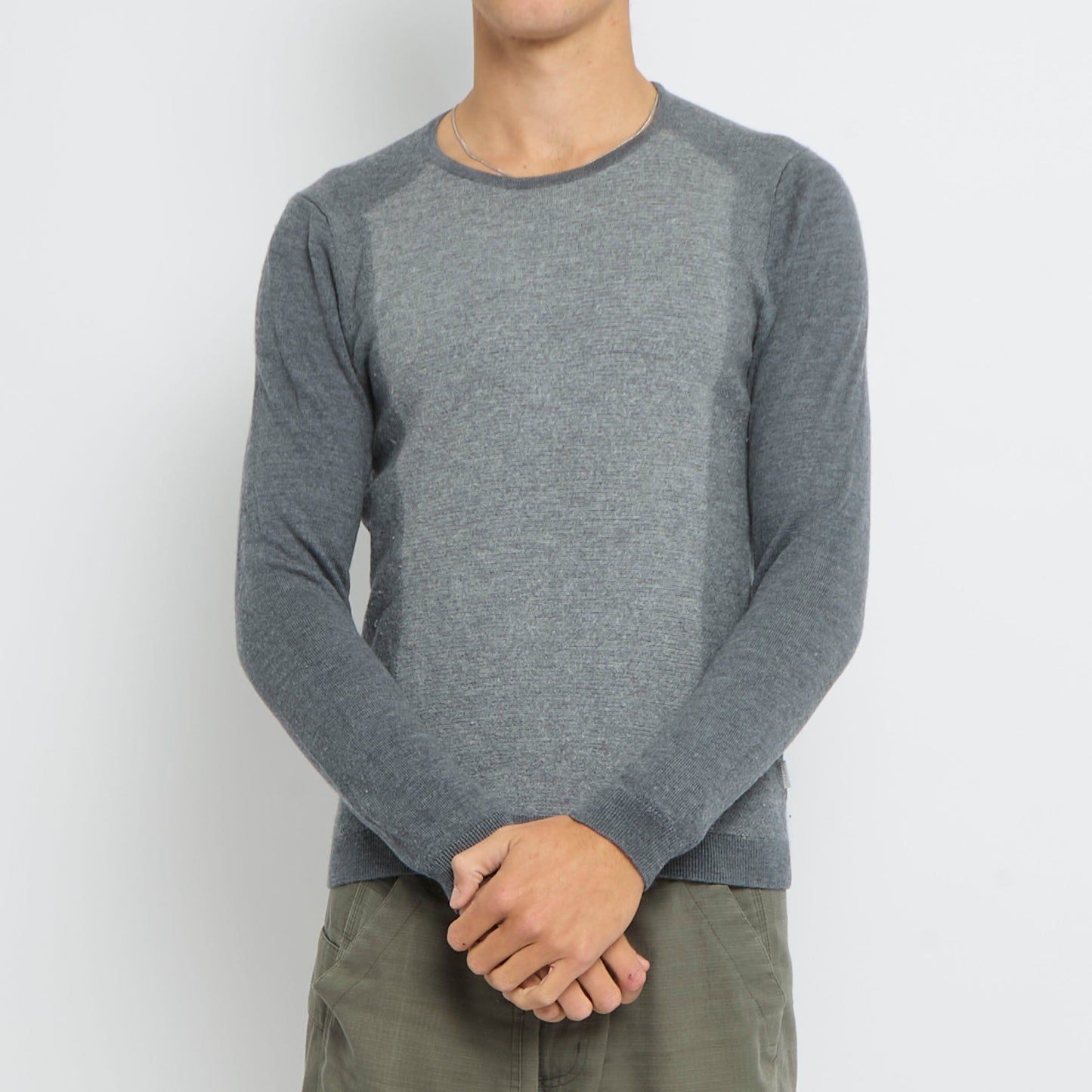 Calvin Klein Roundneck Fine Knit Sweater - M