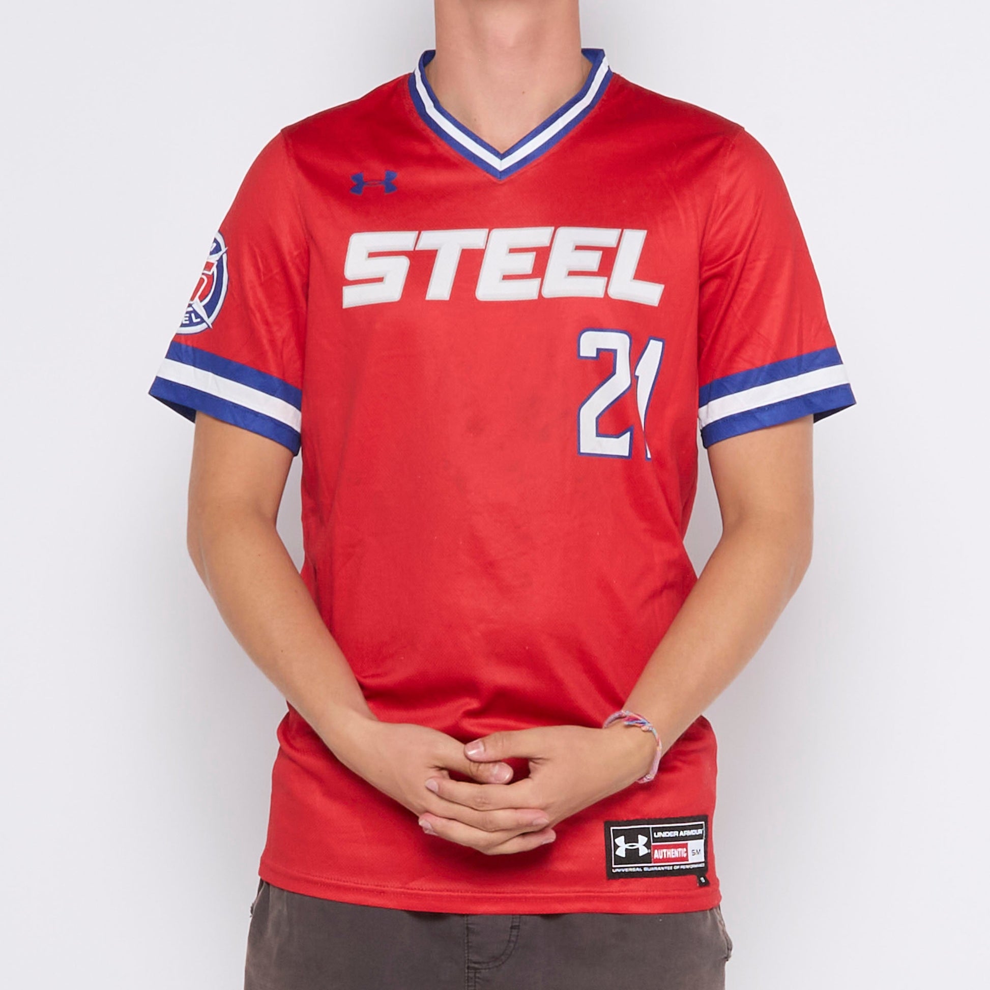 Under Armour Sports Jersey - M