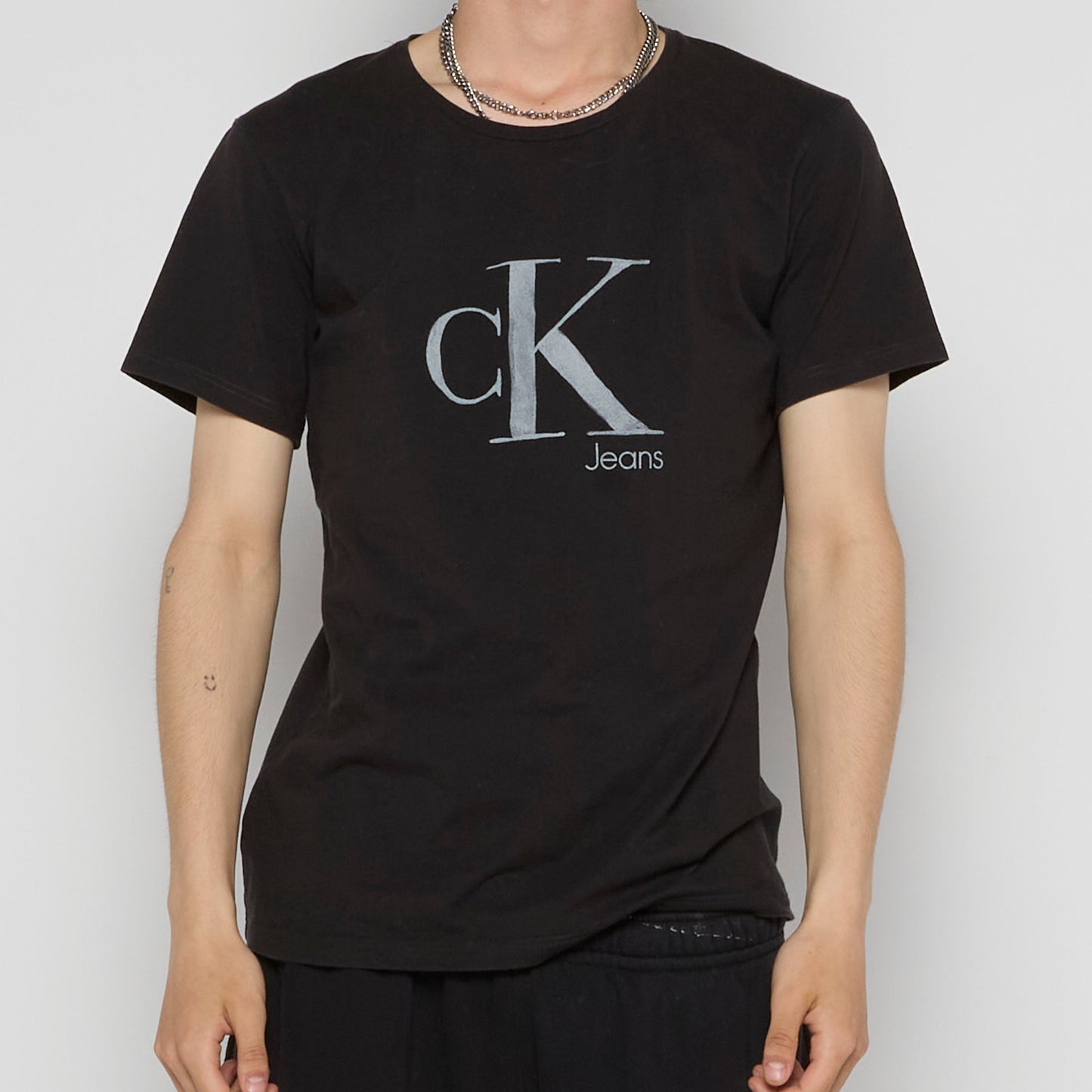 Calvin Klein T-shirt - L