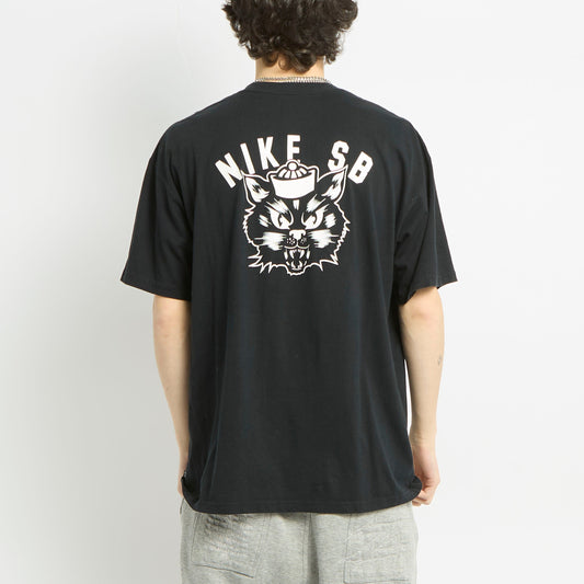 Nike T-shirt - L