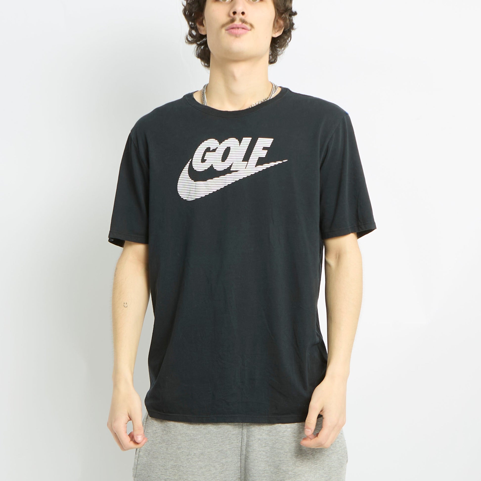 Nike T-shirt - L