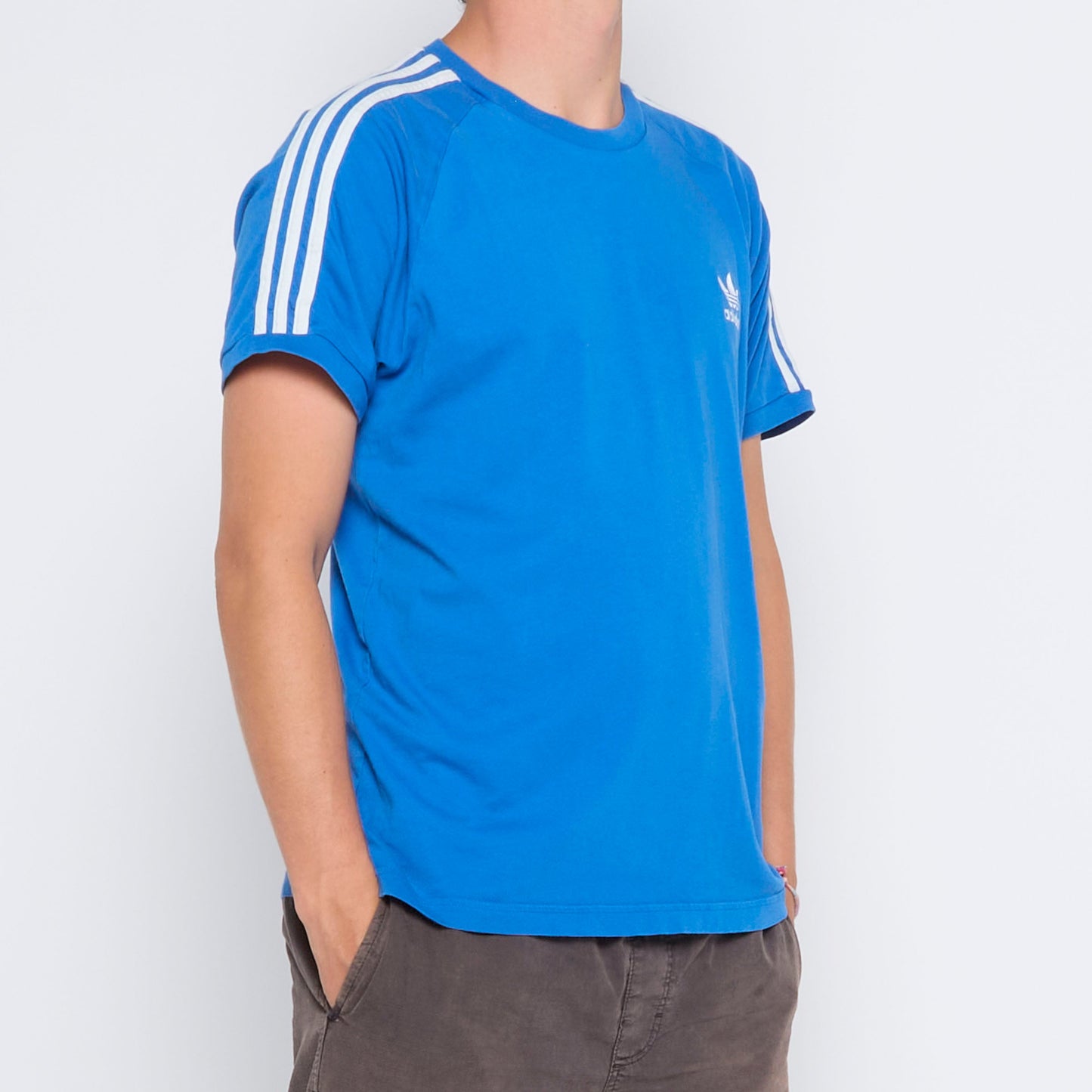 Adidas T-shirt - L