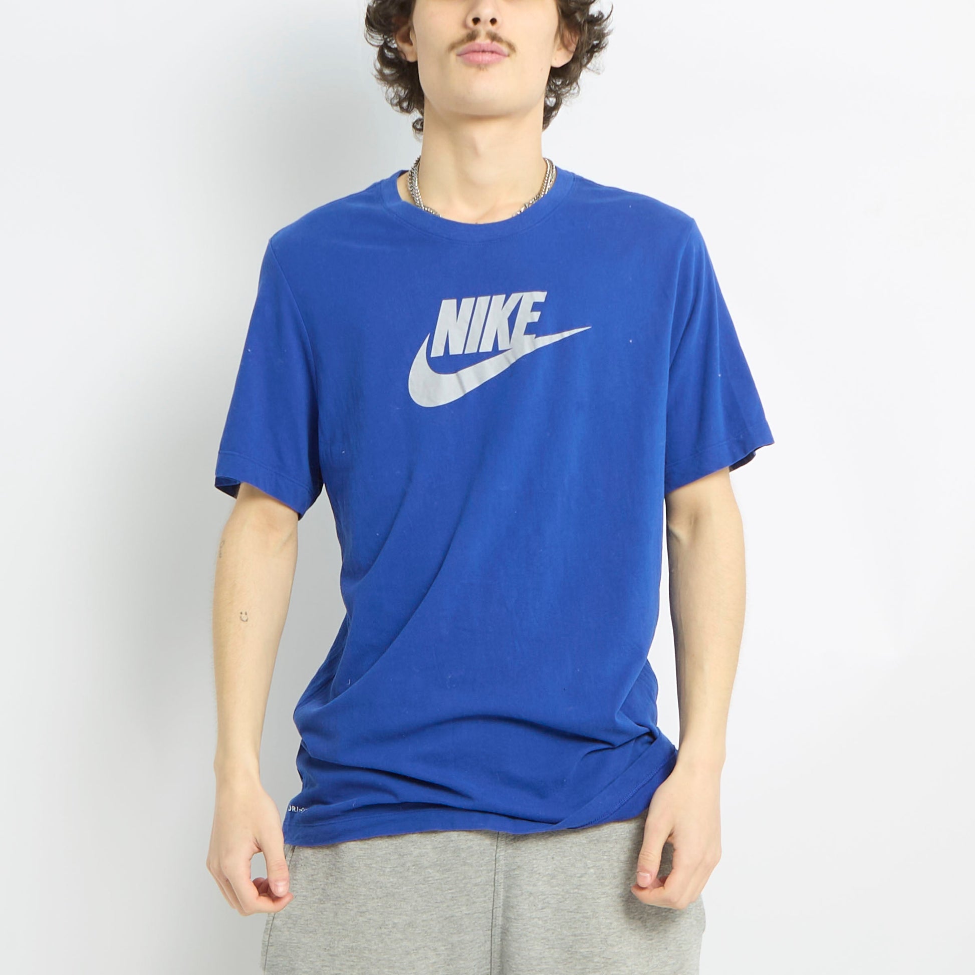 Nike T-shirt - L