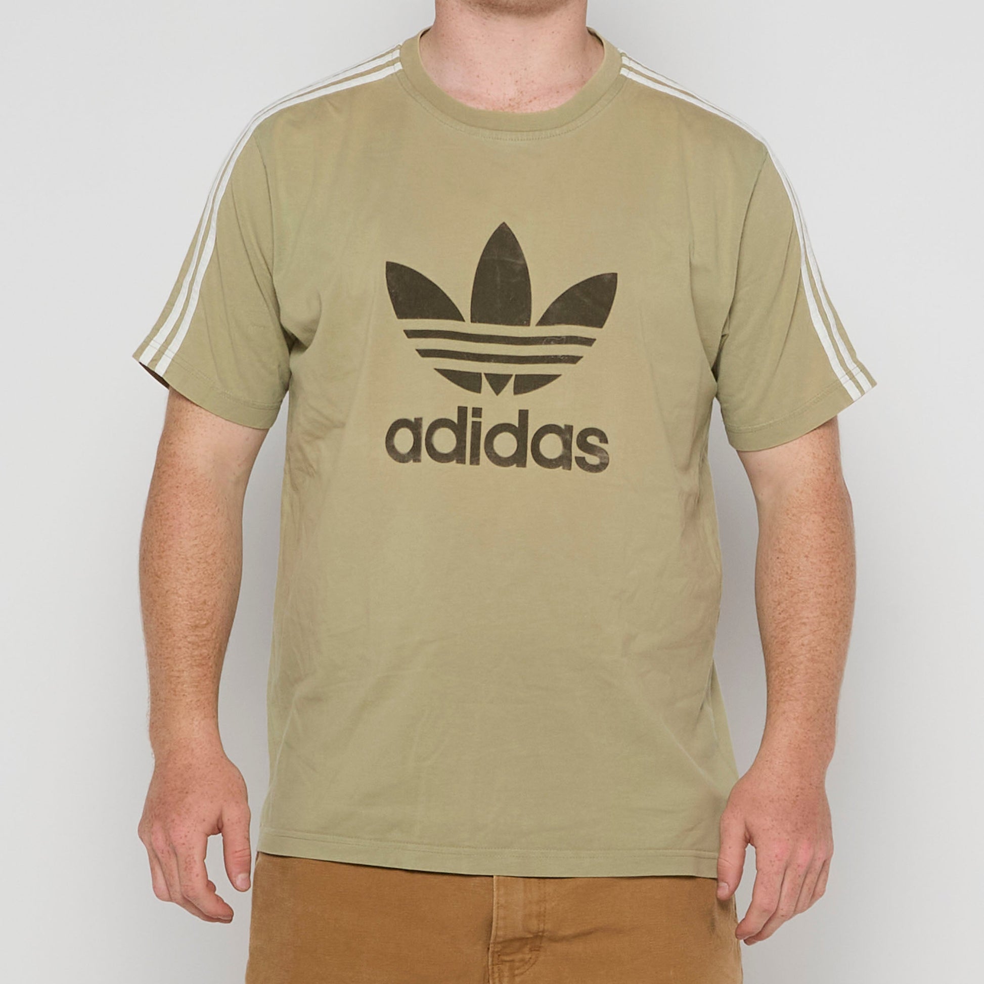 Adidas T-shirt - L