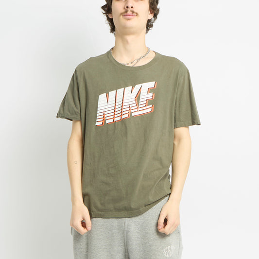 Nike T-shirt - L