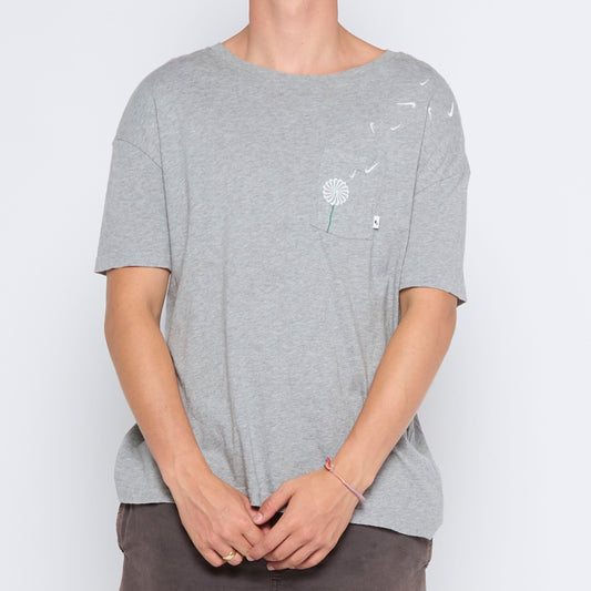 Nike Embroided T-shirt - L