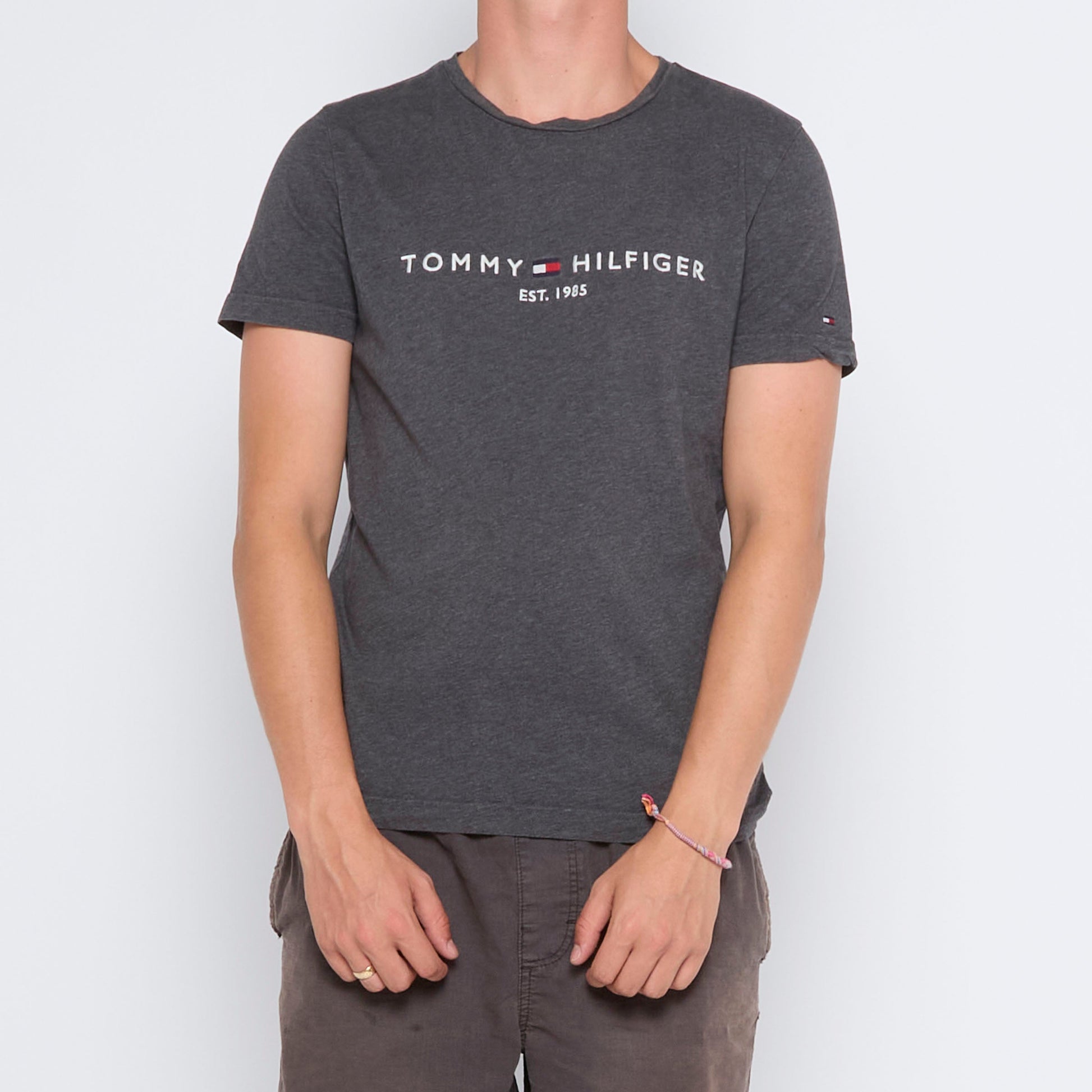 Tommy Hilfiger Spellout T-shirt - L