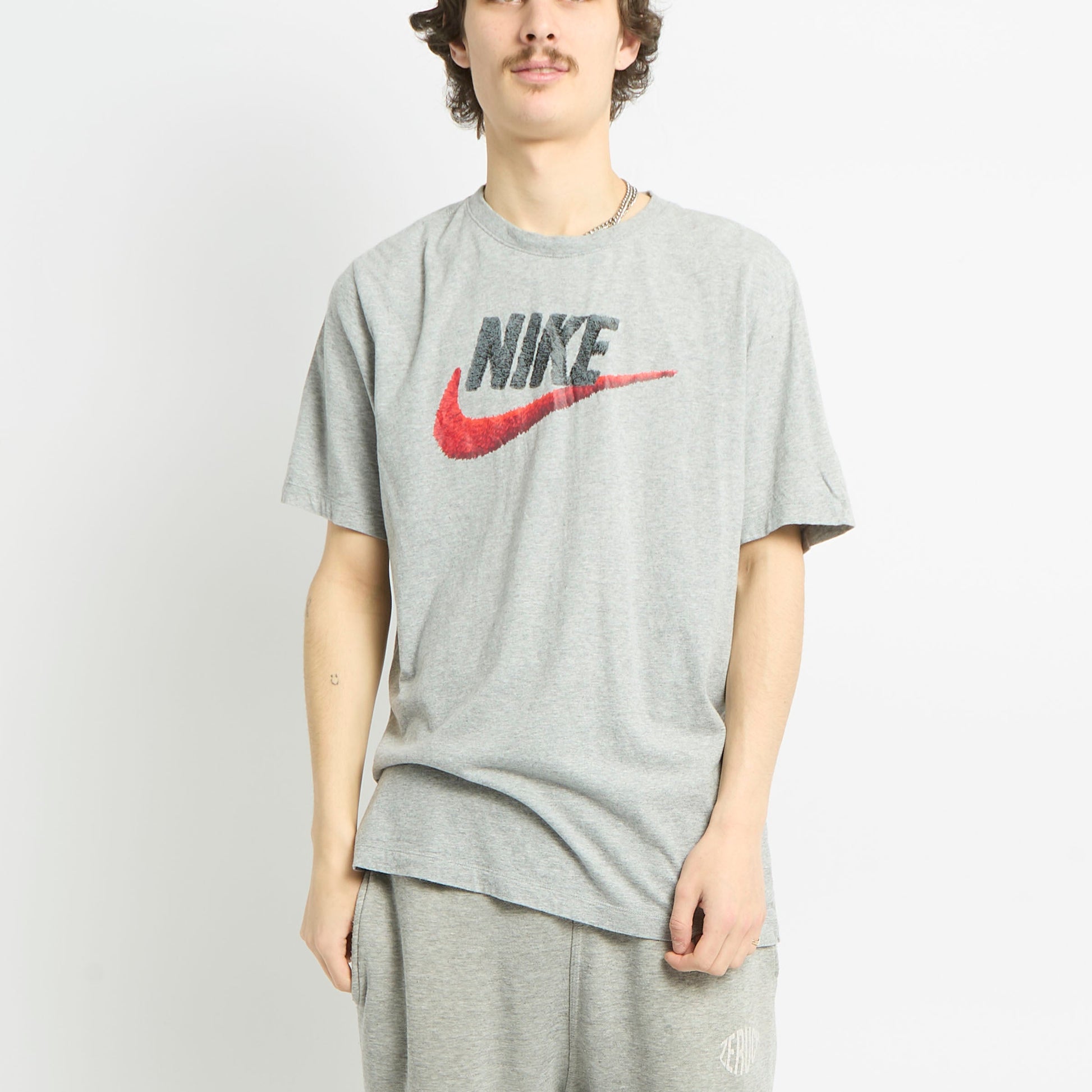 Nike T-shirt - L