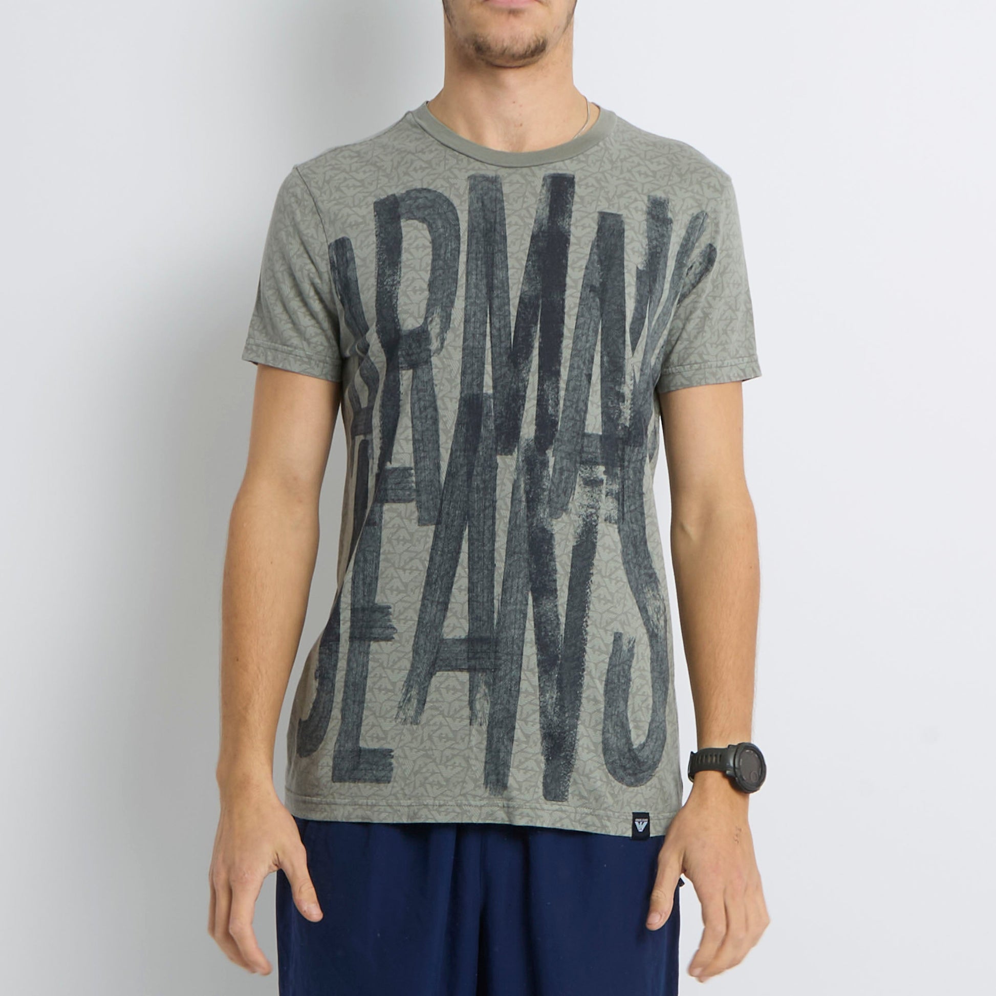 Armani Graphic T-shirt - L