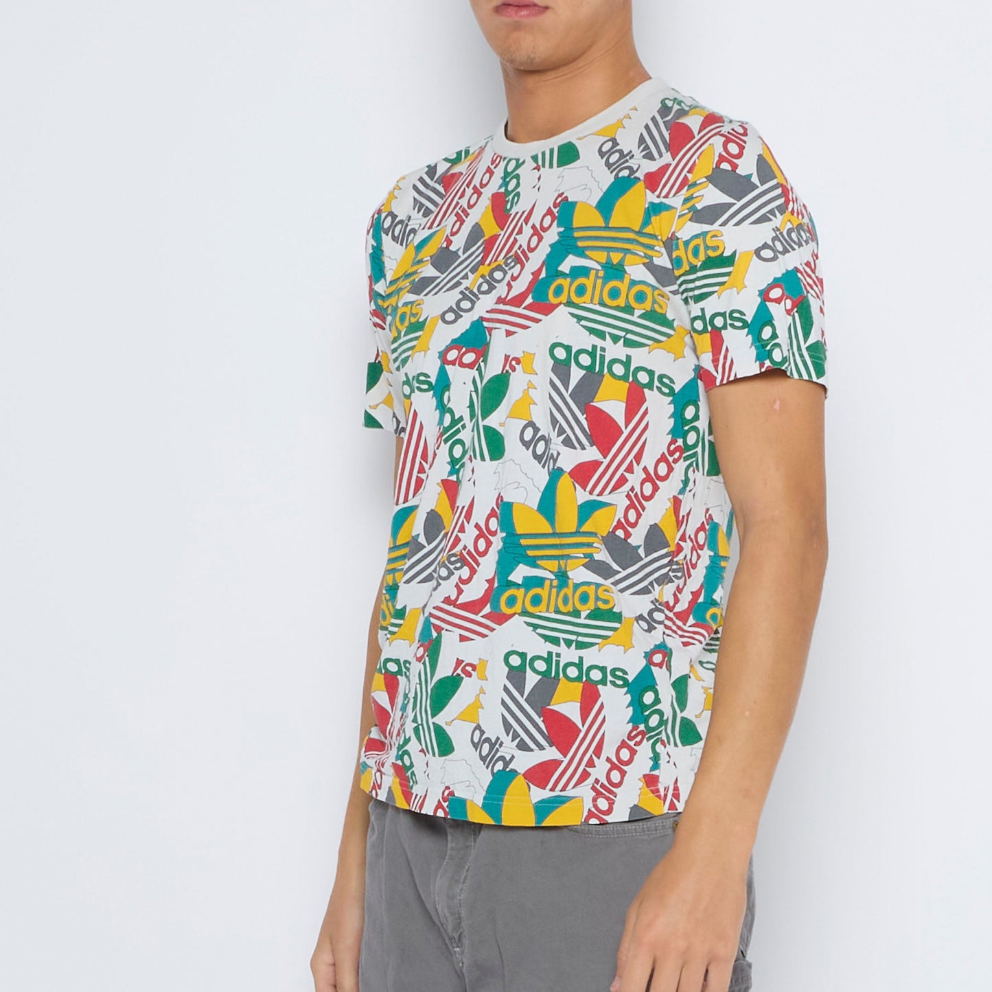 Adidas Graphic T-shirt - L