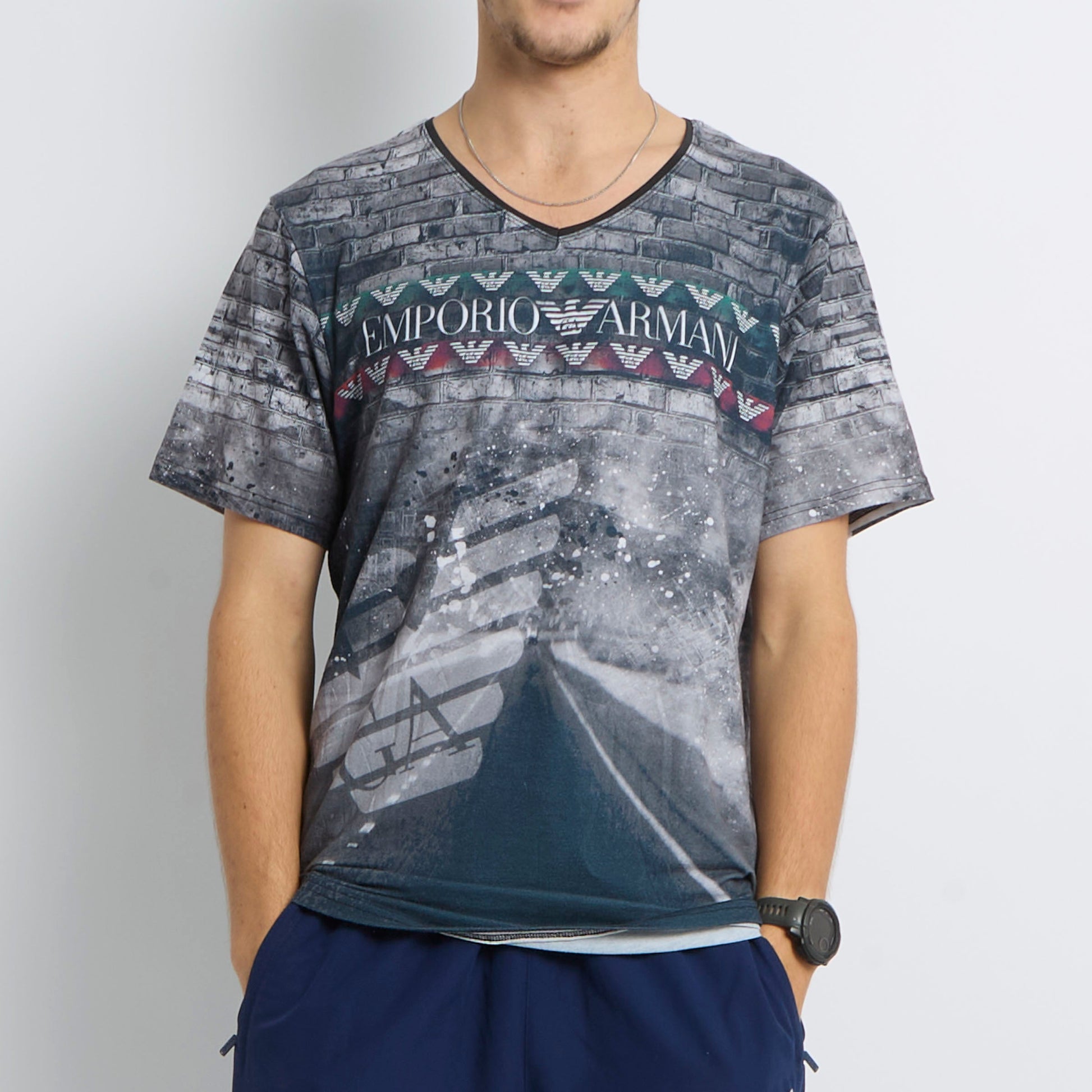 Armani V-Neck Graphic T-shirt - L