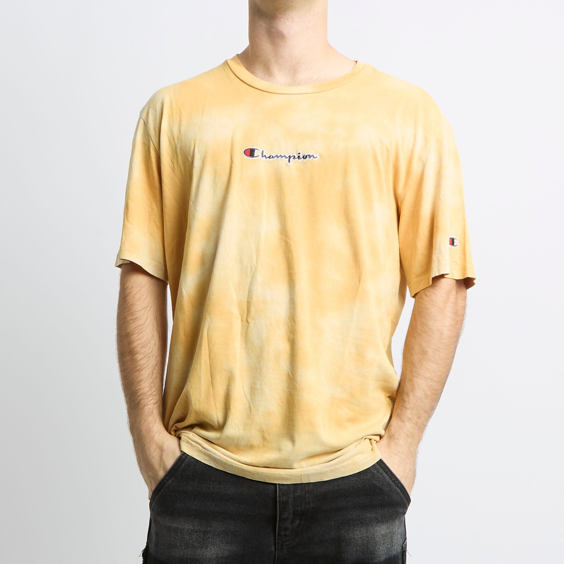 Champion Logo Embroided T-shirt - L