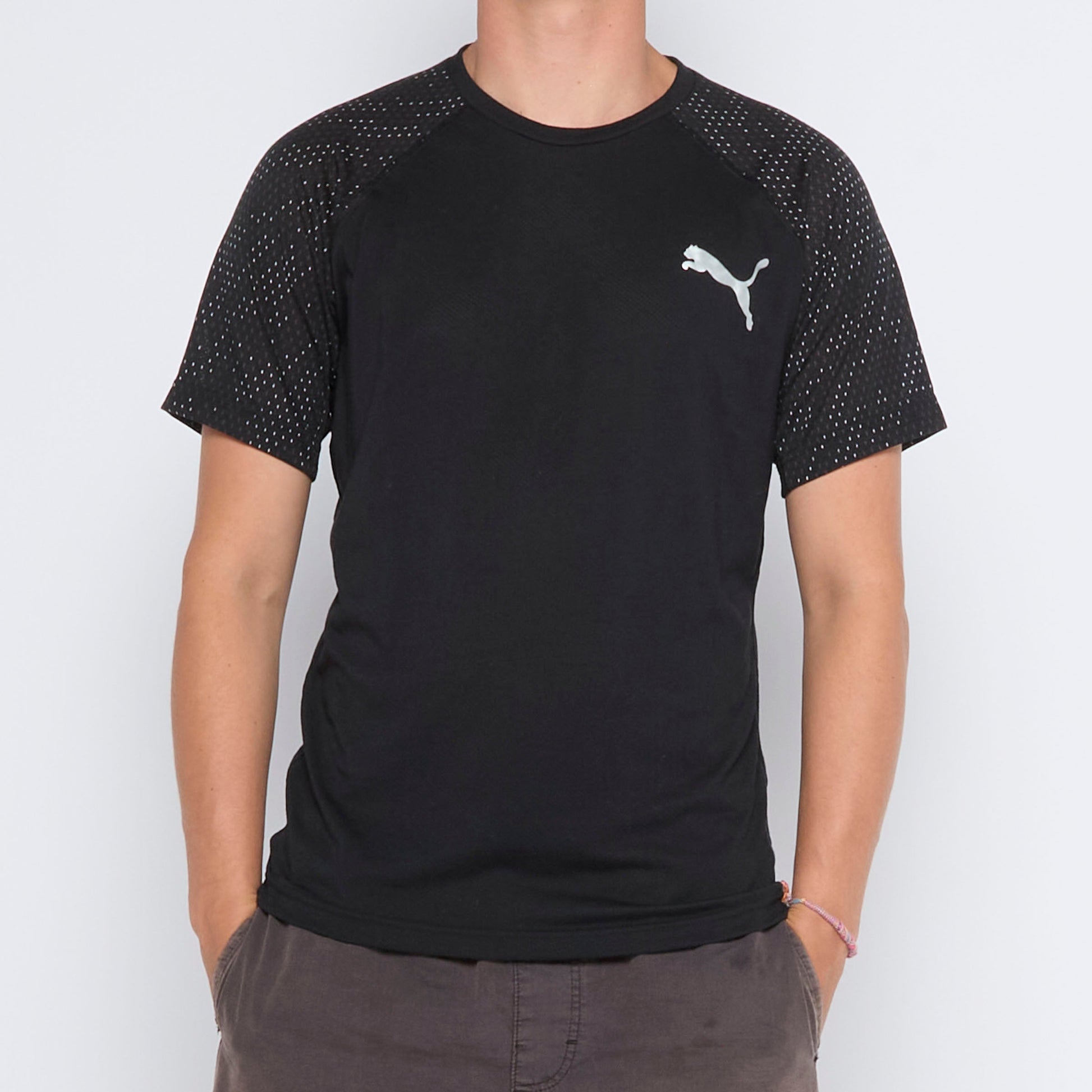 Puma Logo T-shirt - M