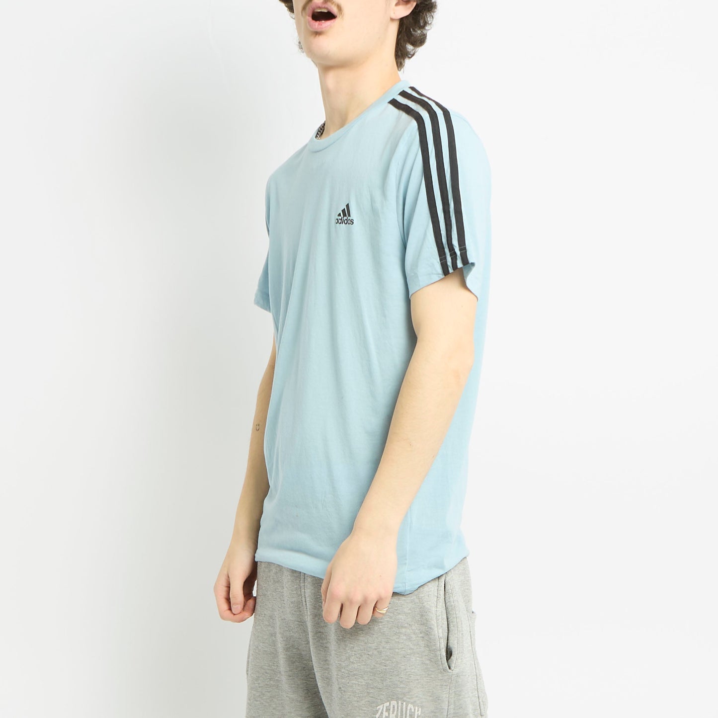 Adidas T-shirt - M