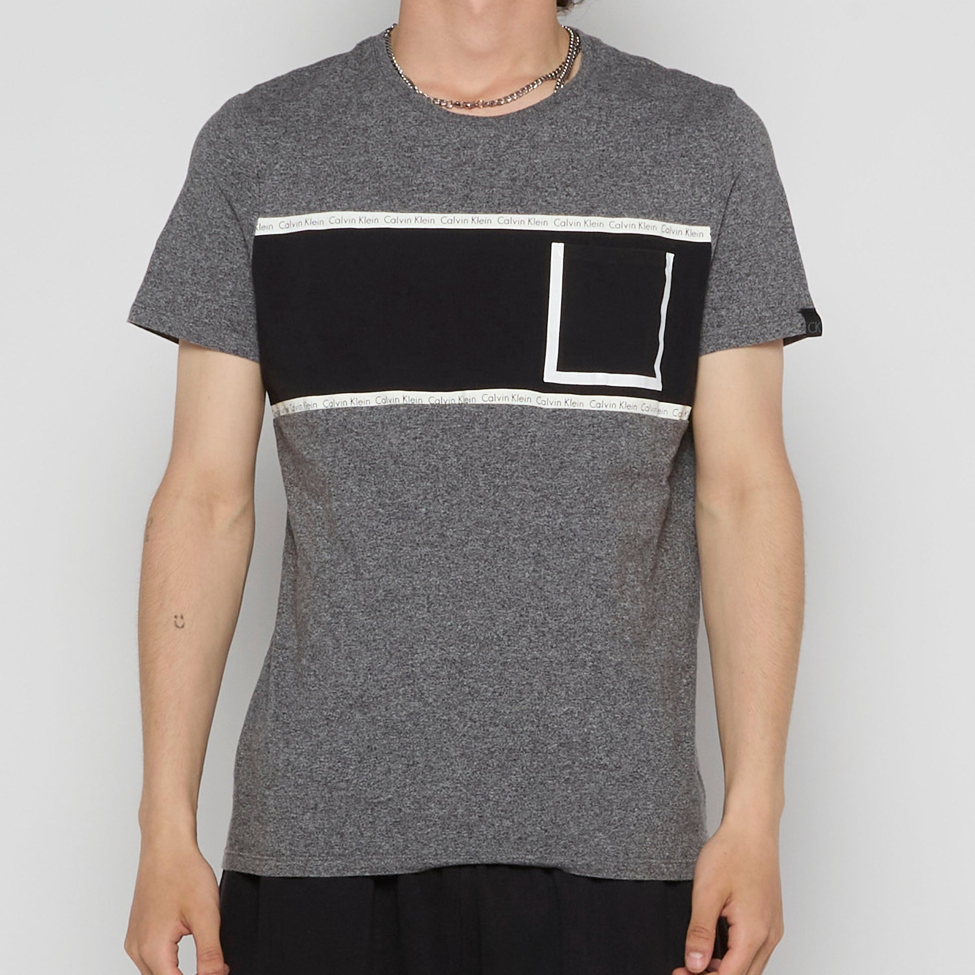 Calvin Klein T-shirt - M