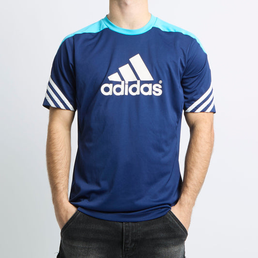 Adidas T-shirt - M