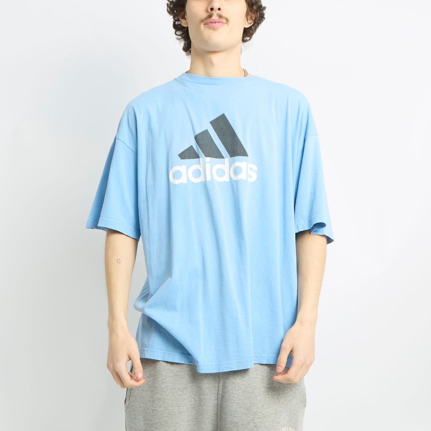 Adidas T-shirt - XL