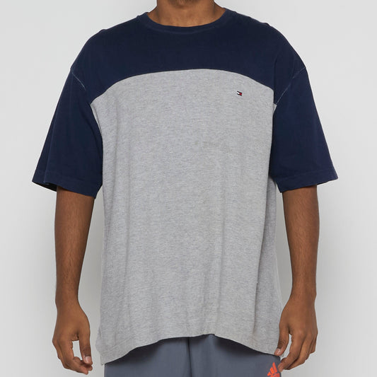 Tommy Hilfiger T-shirt - XL