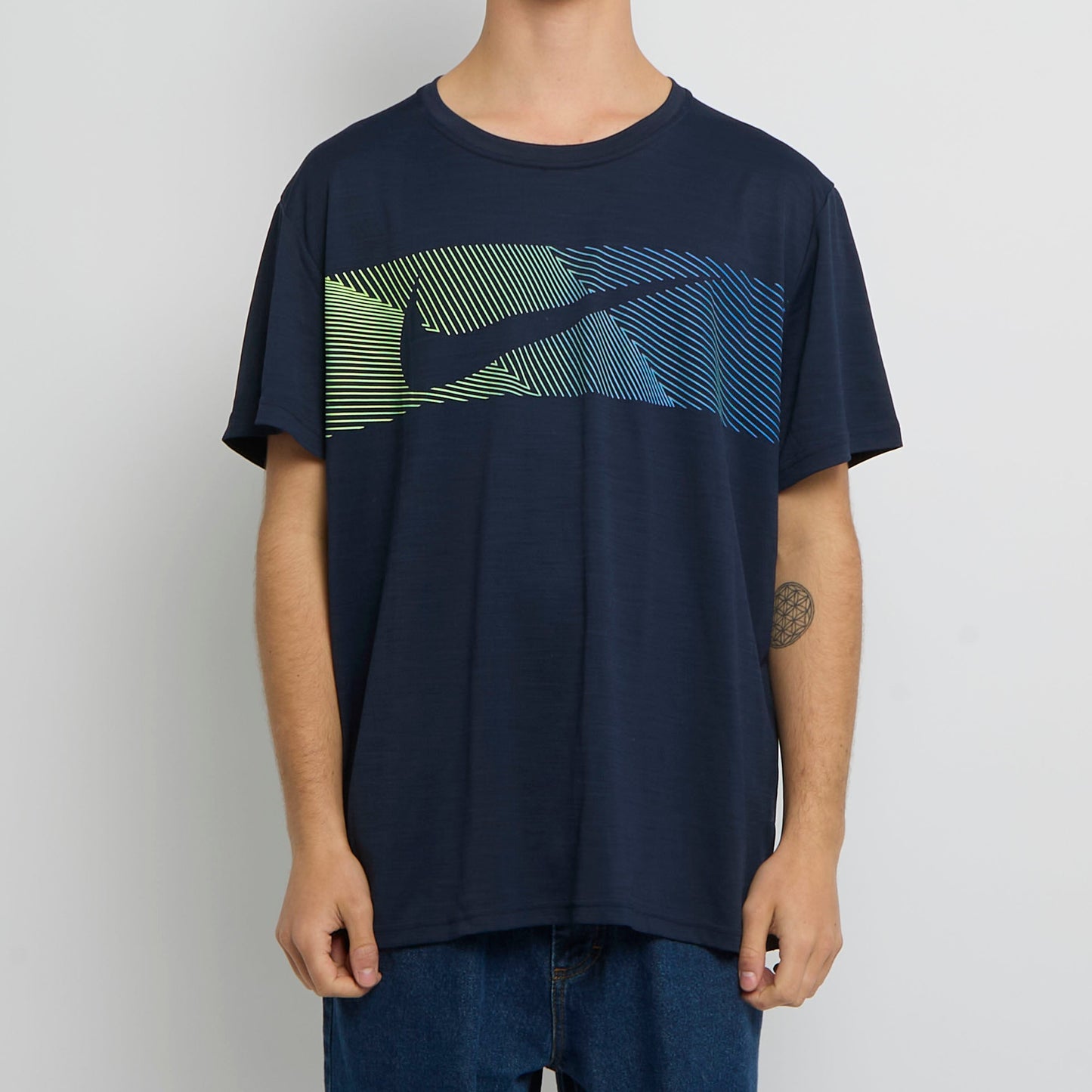 Nike Graphic Logo T-shirt - XL