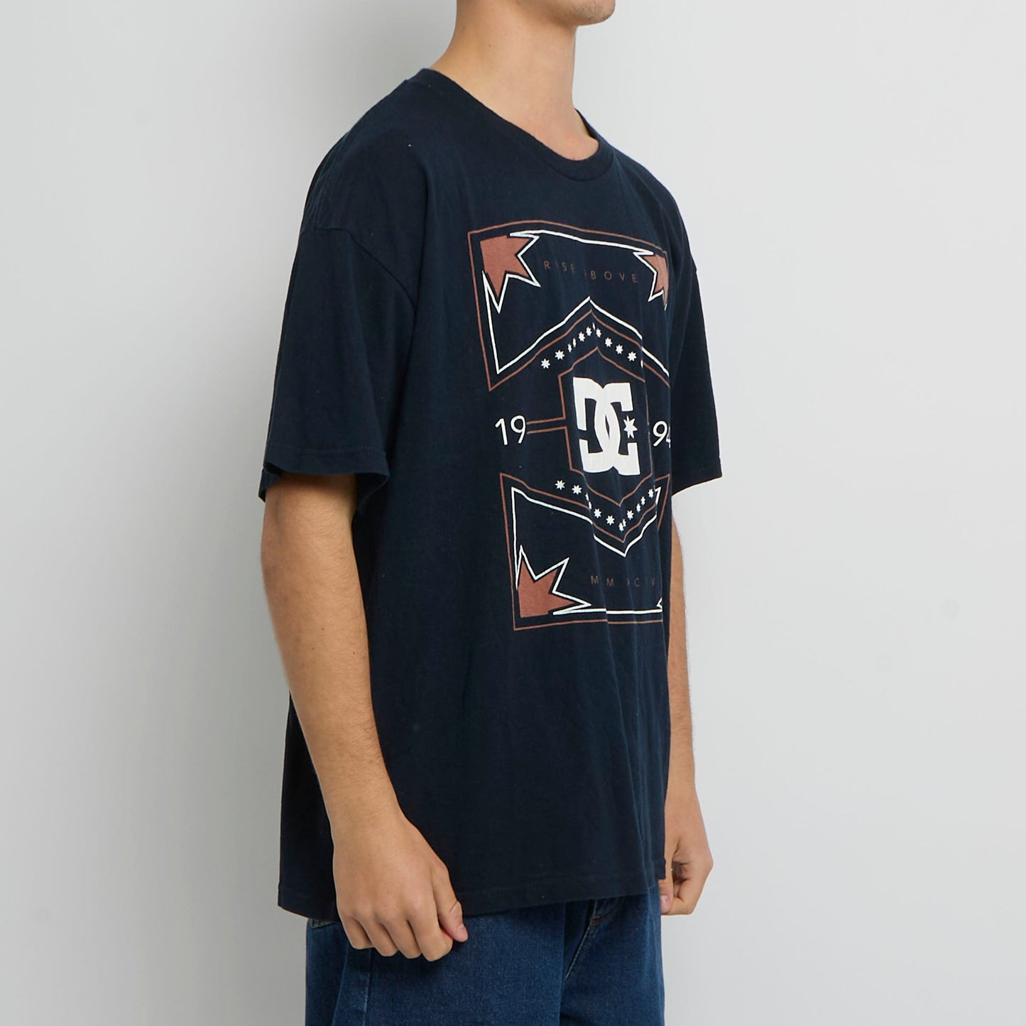 DC Graphic T-shirt - XL