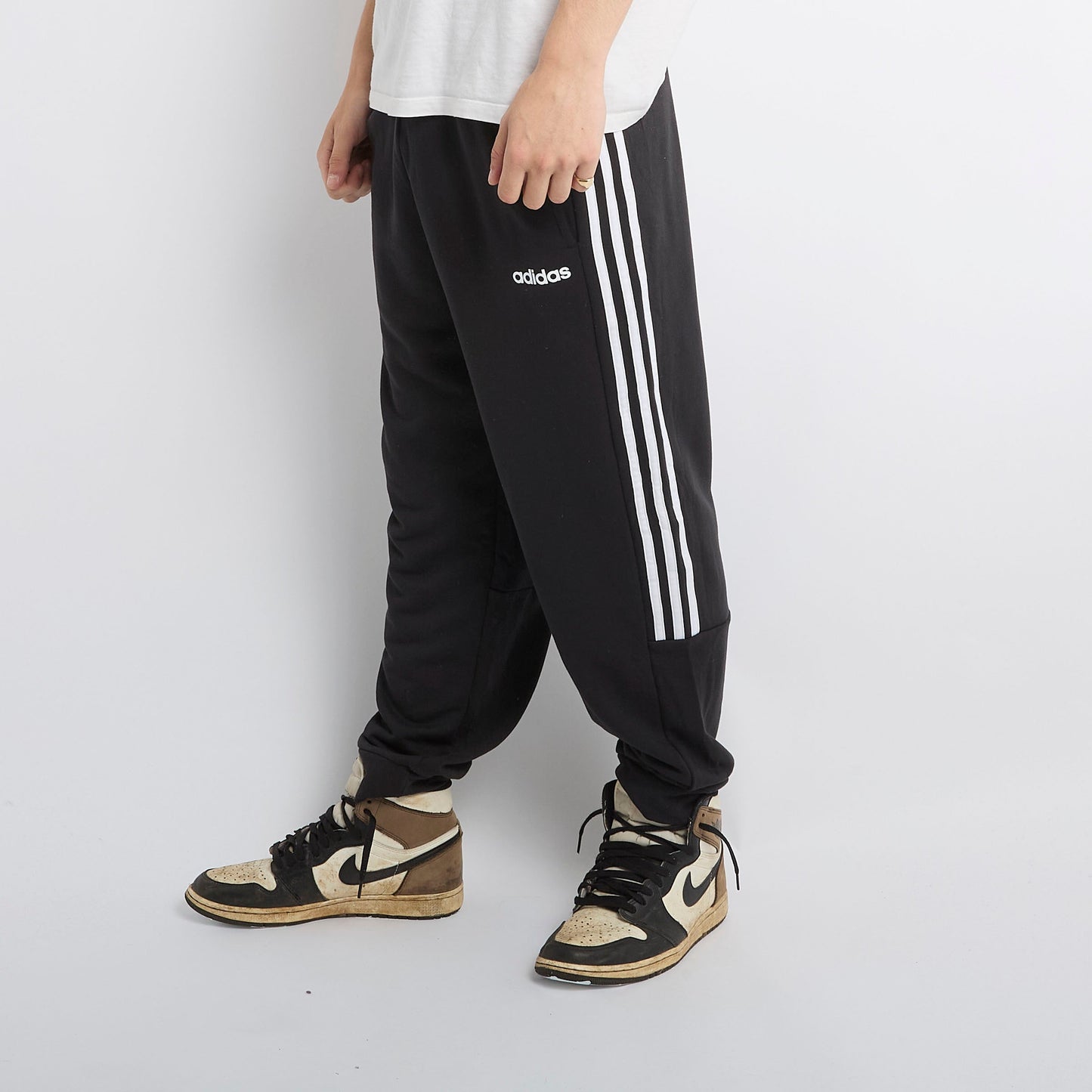 Adidas Joggers - M