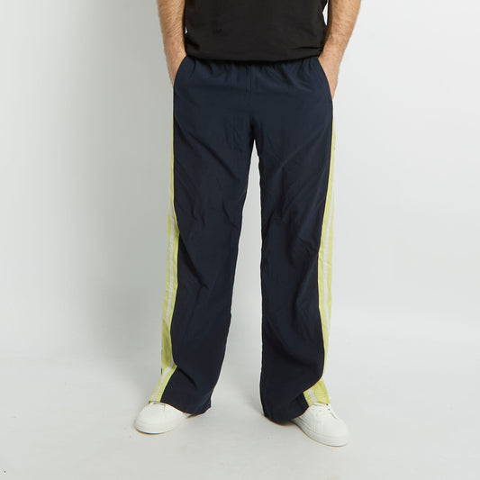 Nike Open Hem Track Pants - M