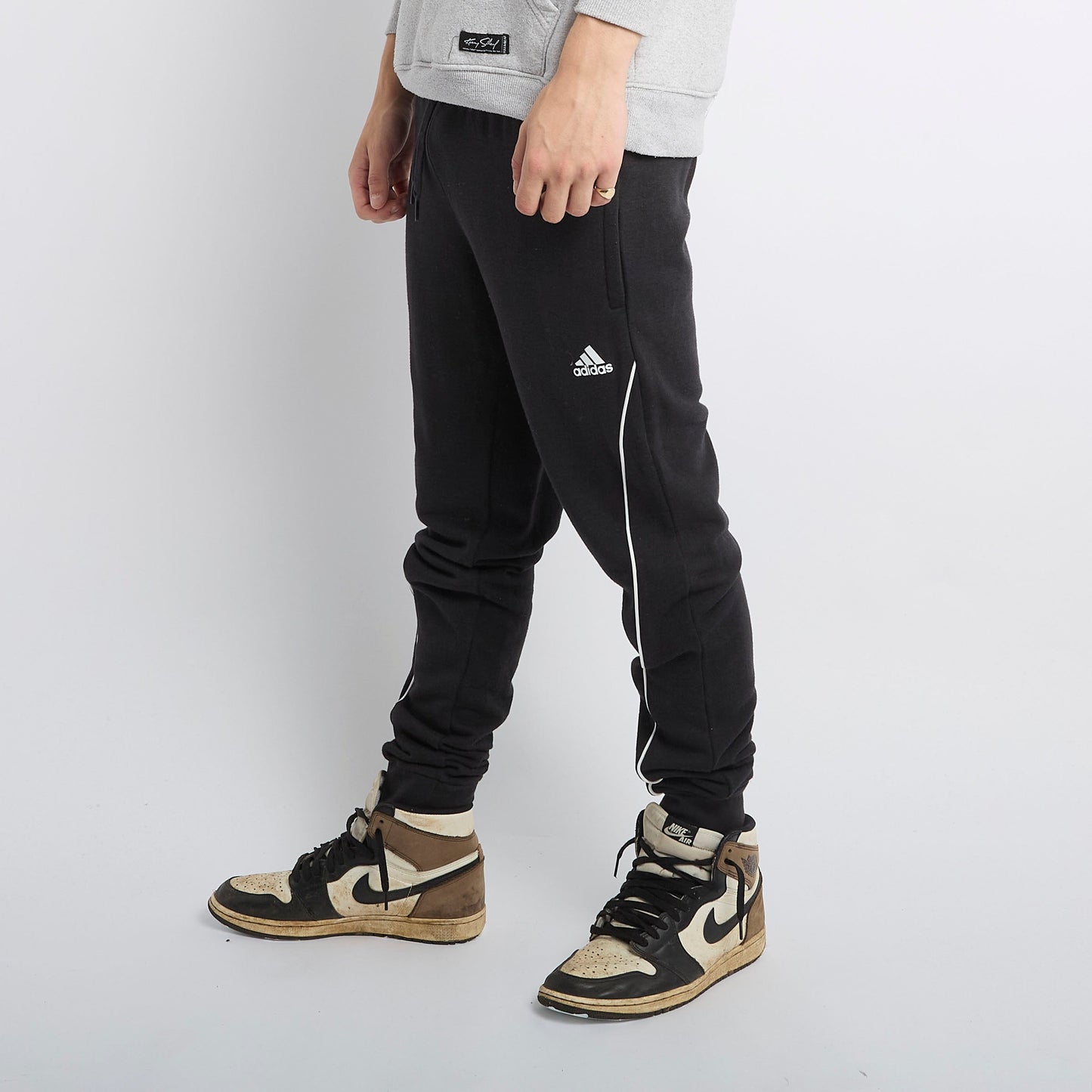 Adidas Joggers - S