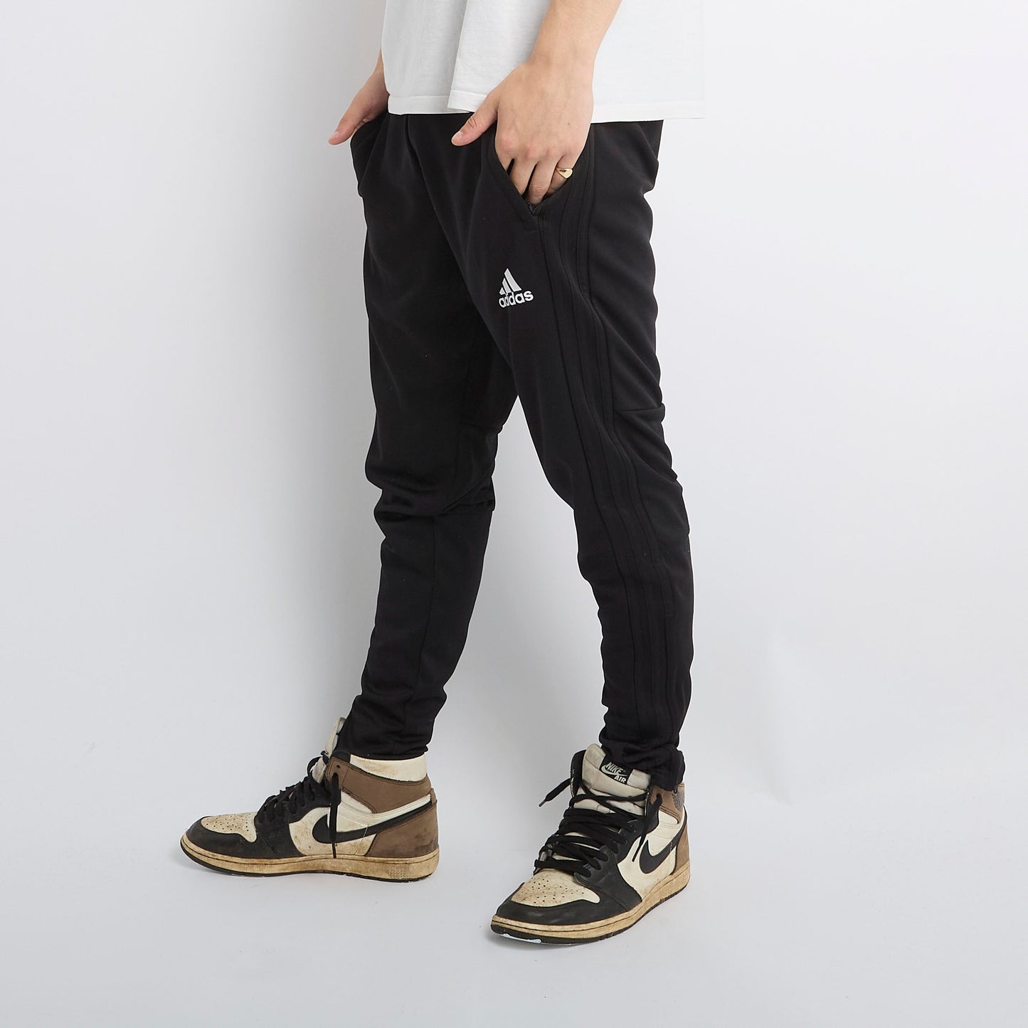 Adidas Joggers - S