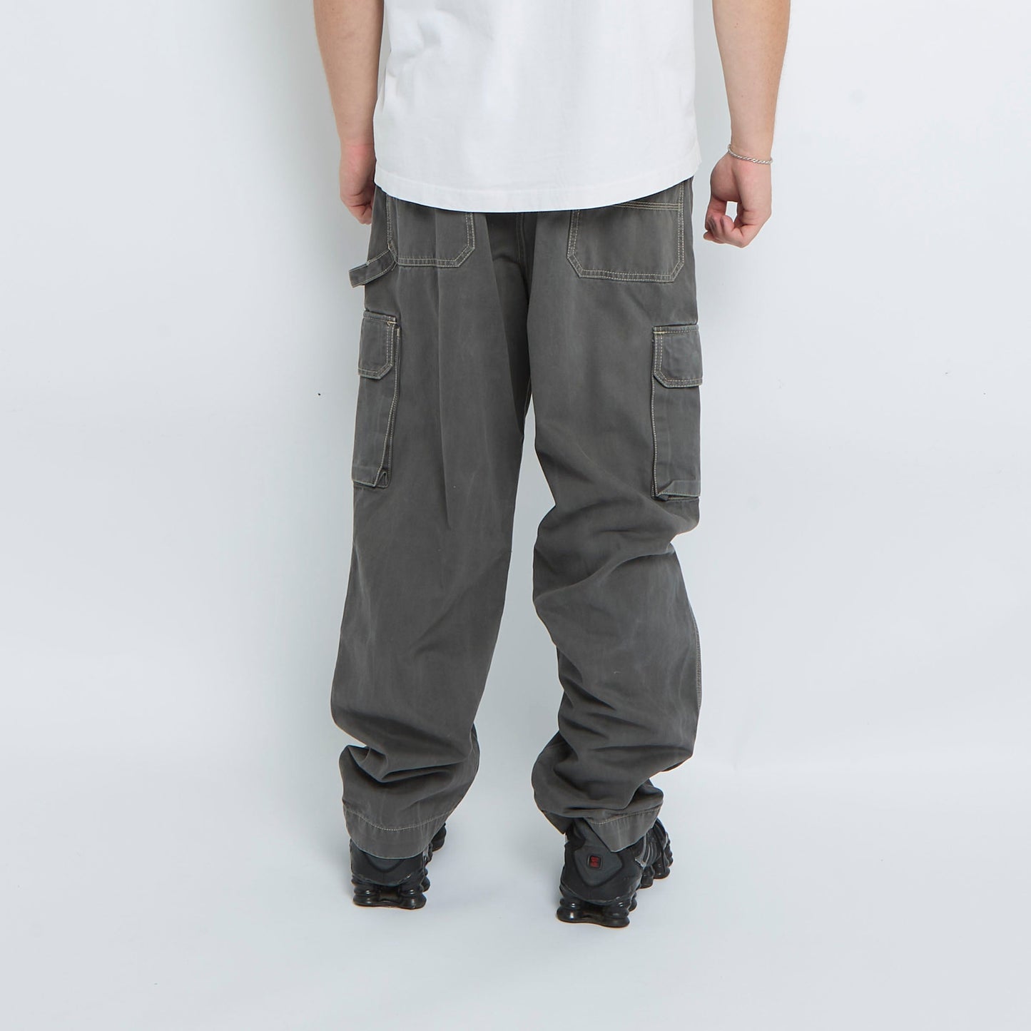 Pantalones tipo cargo con pierna recta - Ancho 37" Largo 31"