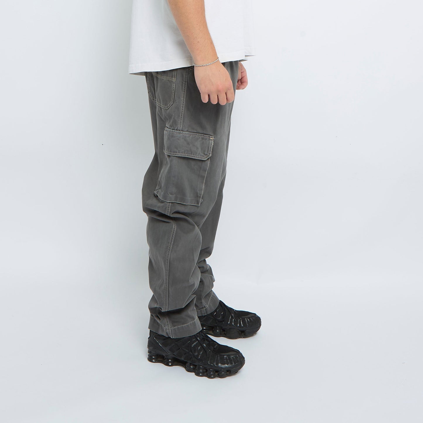 Pantalones tipo cargo con pierna recta - Ancho 37" Largo 31"