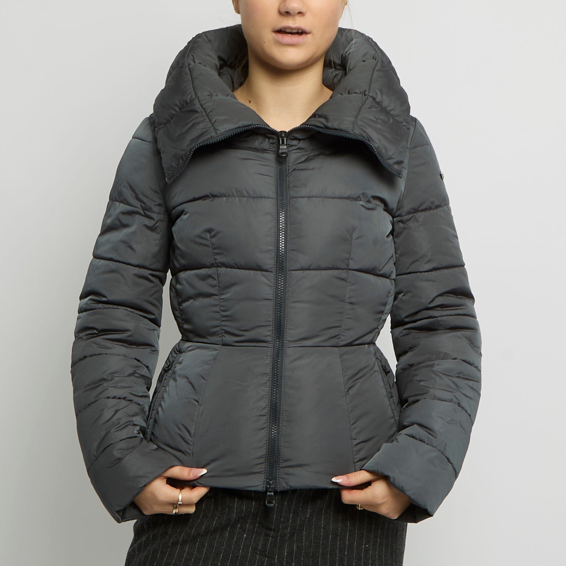 Large Collar Puffer Jacket - UK 8