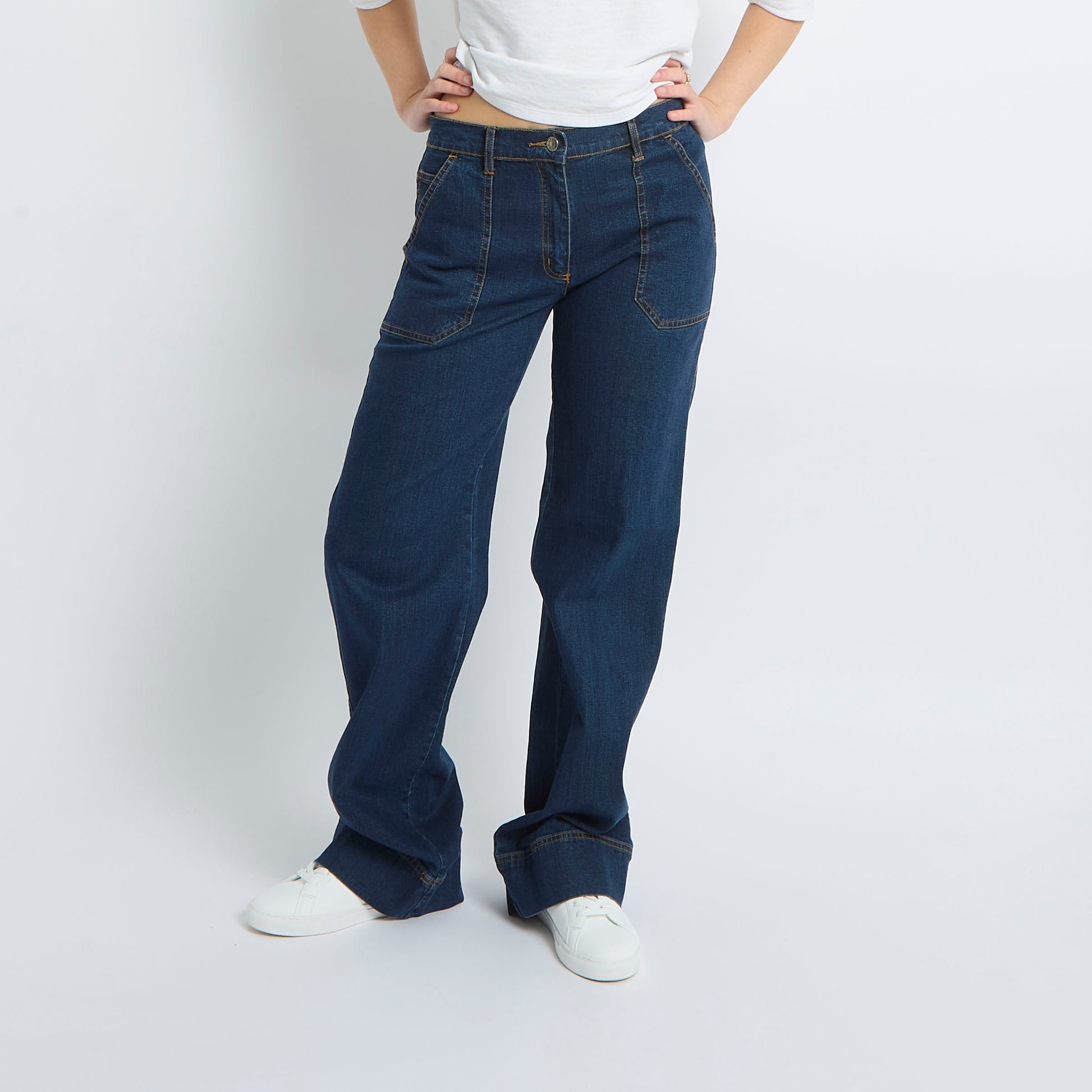 Wide Leg Mid Waist Jeans - UK 10